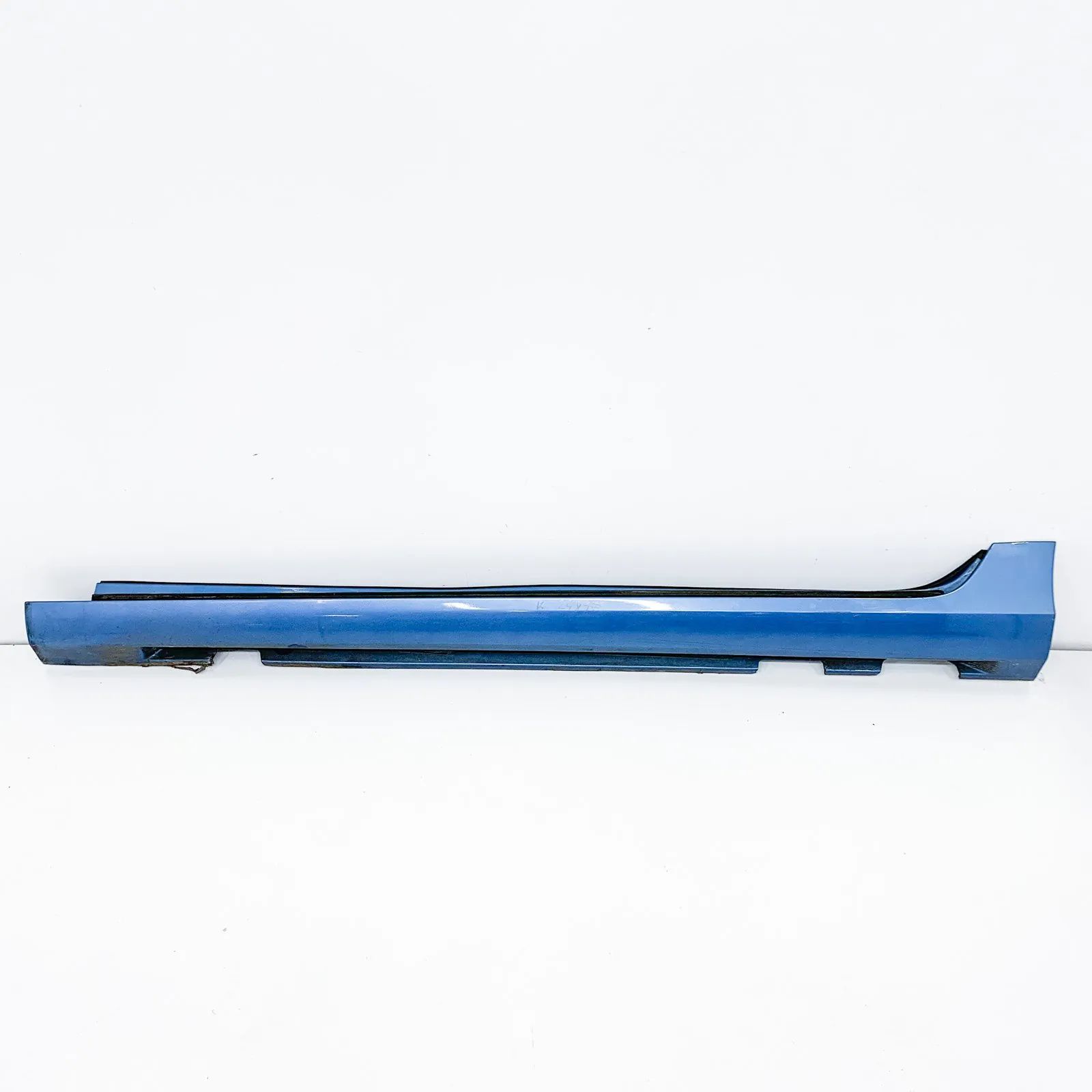 Volvo V60 Left Side Plastic Sideskirt Cover Left Side Plastic Sideskirt Cover — VOLVO V60 (...