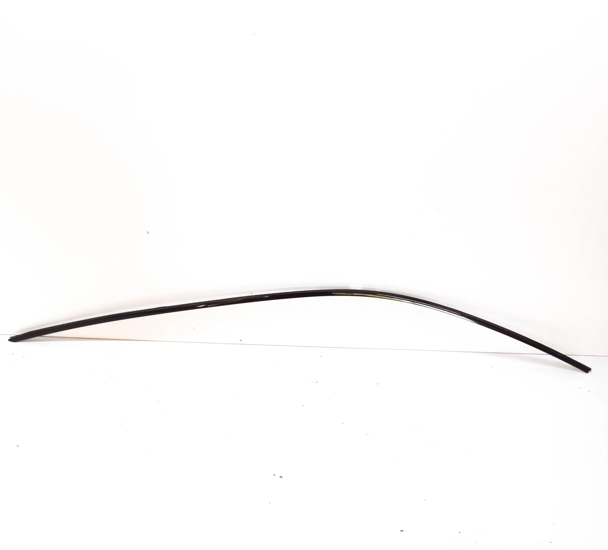Maserati GranTurismo / GranCabrio Left Side Roof Strip Trim Left Side Roof Strip Trim — MASERATI GRAN (TURI...