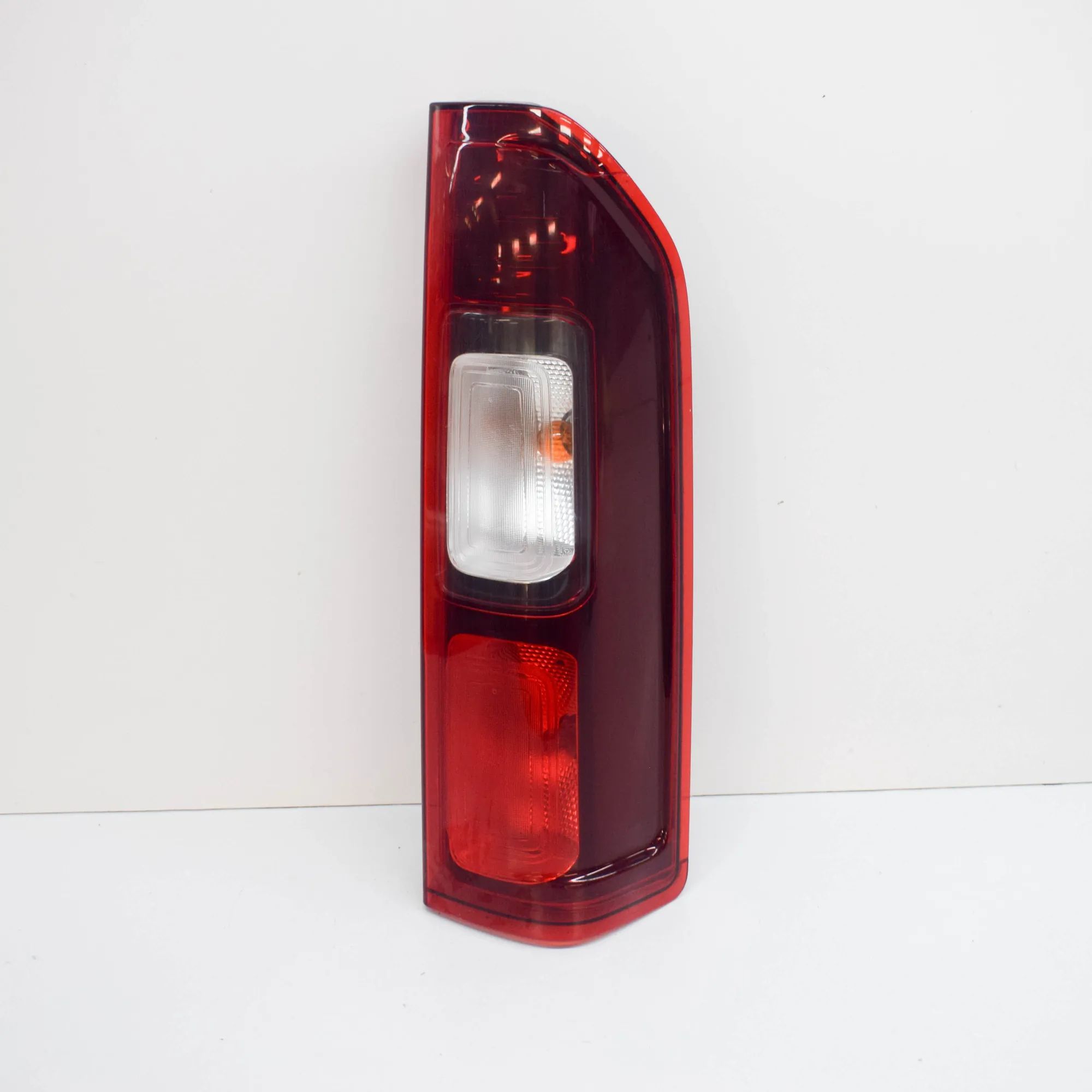 Opel Vivaro (B) Rear Right Tail Light Rear Right Tail Light — OPEL VIVARO (Van) (2014...