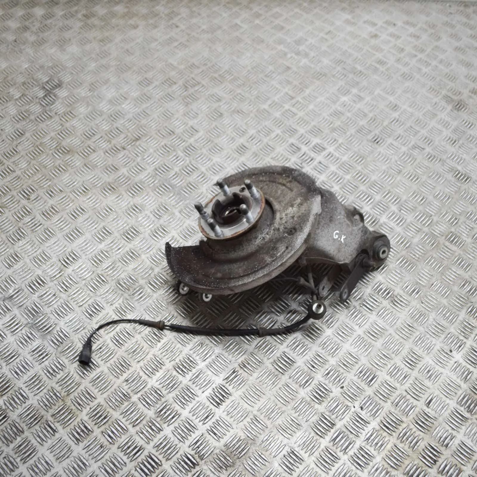 Land Rover Discovery Sport Rear Left Wheel Hub Spindle Rear Left Wheel Hub Spindle — LAND ROVER DISCOV...