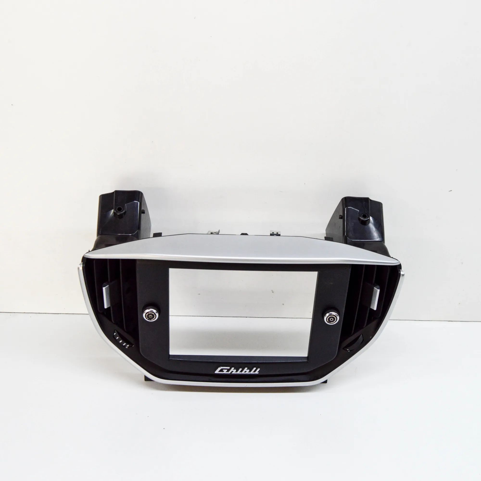 Maserati Ghibli Navigation screen trim Navigation screen trim — MASERATI GHIBLI (M157)...