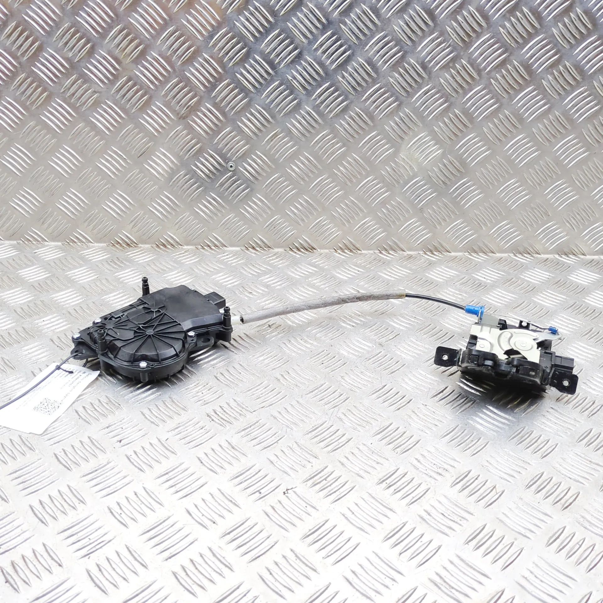 Land Rover Range Rover Sport (L494) Tailgate Boot Lock Tailgate Boot Lock — LAND ROVER RANGE ROVER SPO...