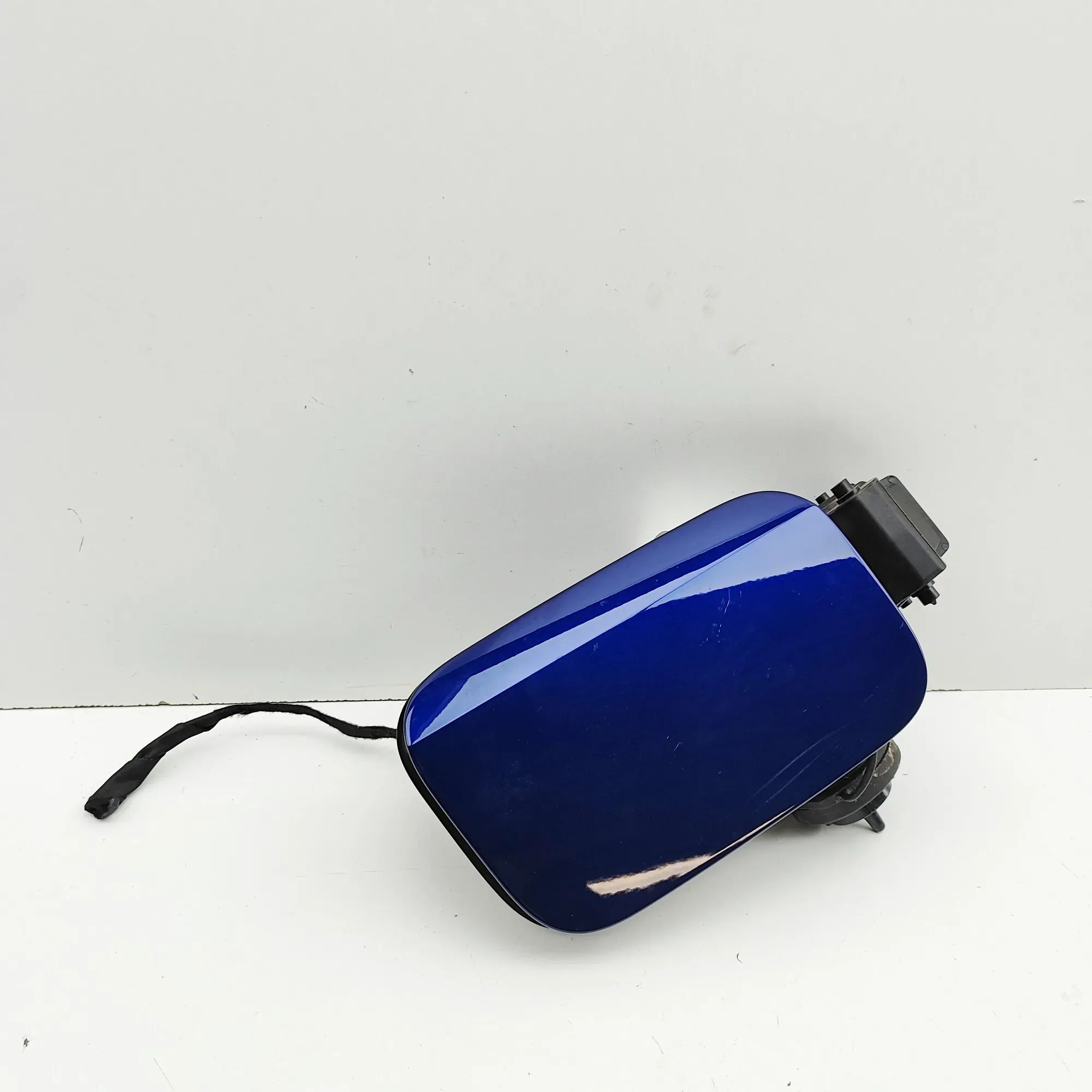 Audi Q3 (F3) Fuel Tank Flap Cap Fuel Tank Flap Cap — AUDI Q3 (F3) (2018-...) — ...