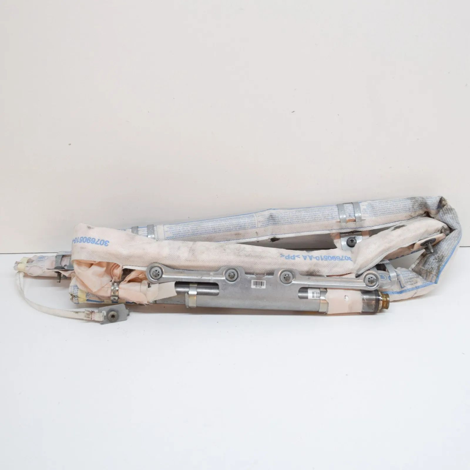 Land Rover Range Rover Sport (L494) Left Side Roof Safety Curtain SRS Left Side Roof Safety Curtain SRS — LAND ROVER ...
