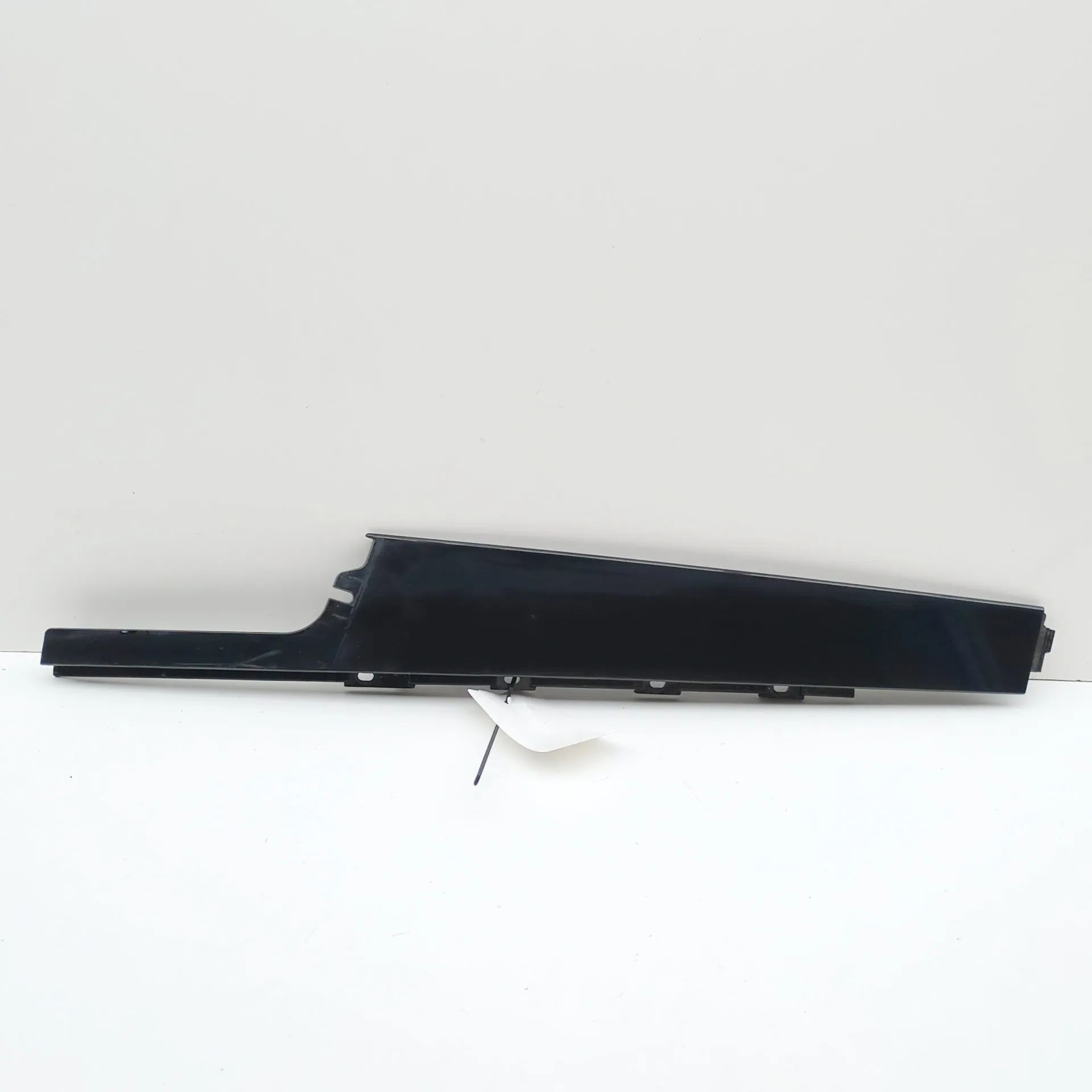 Land Rover Range Rover Sport (L494) Vertical door trim — front right Vertical door trim — front right — LAND ROVER R...