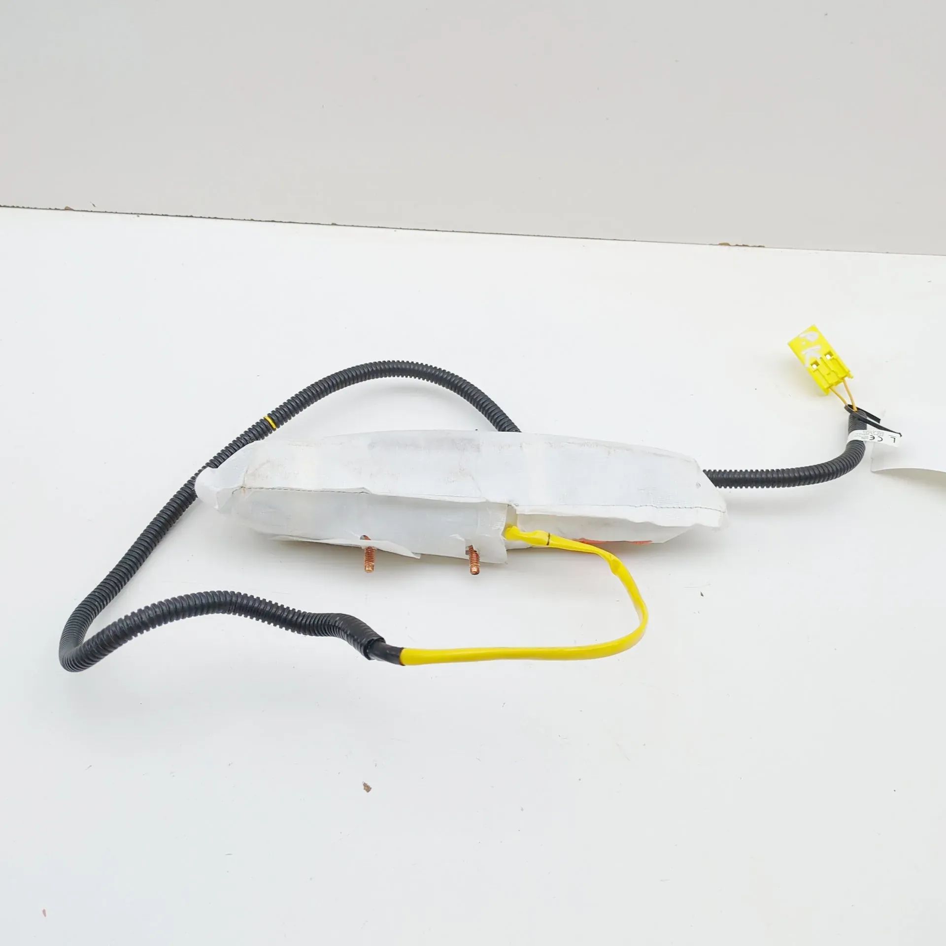 Mazda 3 (BM / BN) Seat airbag (SRS) — front left Seat airbag (SRS) — front left — MAZDA 3 (BM) (...