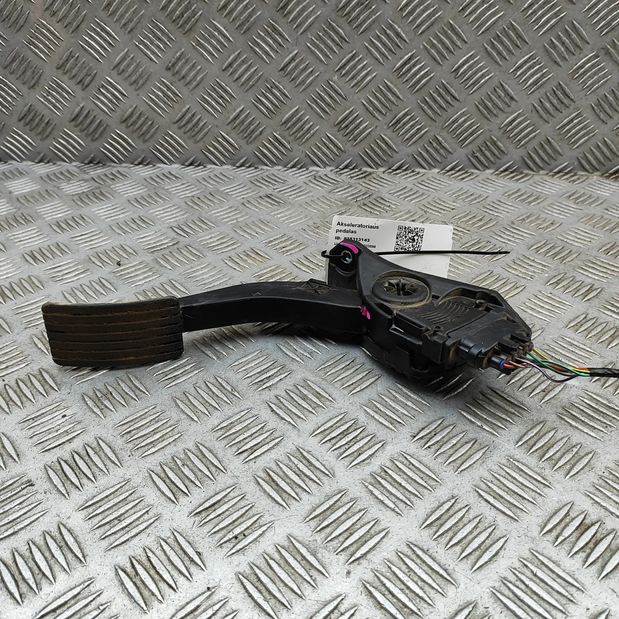 Mitsubishi L200 Throttle Pedal Throttle Pedal — MITSUBISHI L (200 / TRITON KJ_...