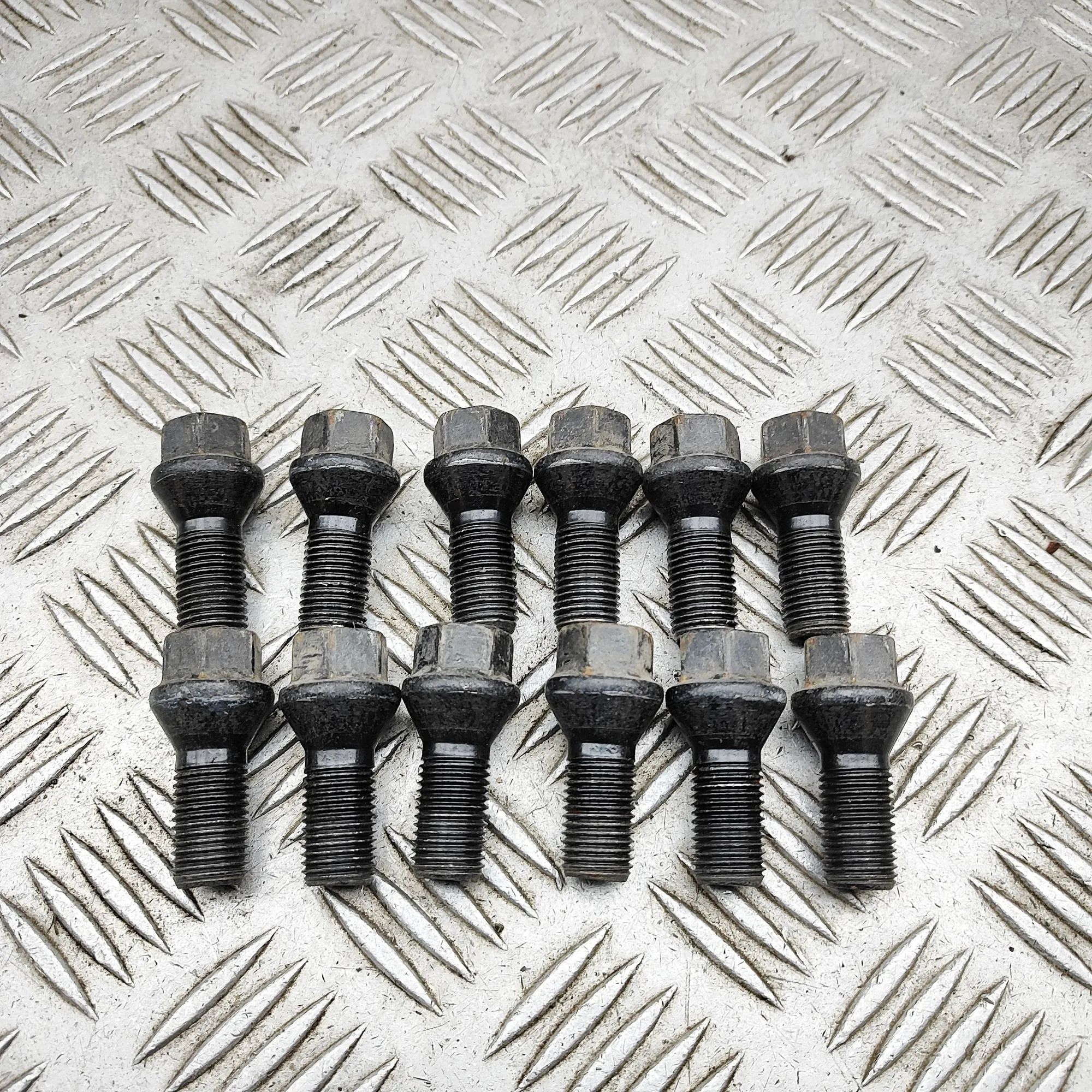 Alfa-Romeo Stelvio Wheel Screws Kit Wheel Screws Kit — ALFA ROMEO STELVIO (949_) (2...