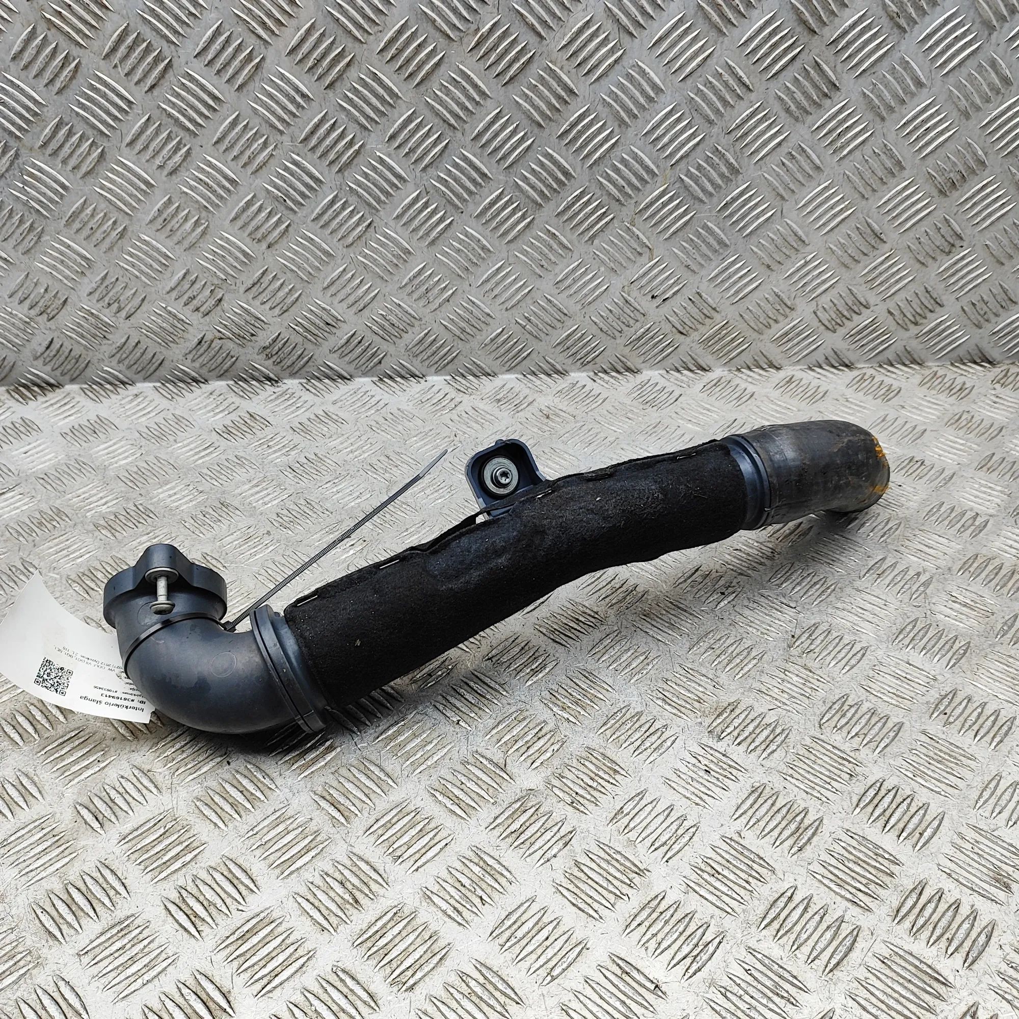 Volkswagen Golf 6 Intercooler Hose Pipe Intercooler Hose Pipe — VW GOLF (VII 5G1, BQ1, ...