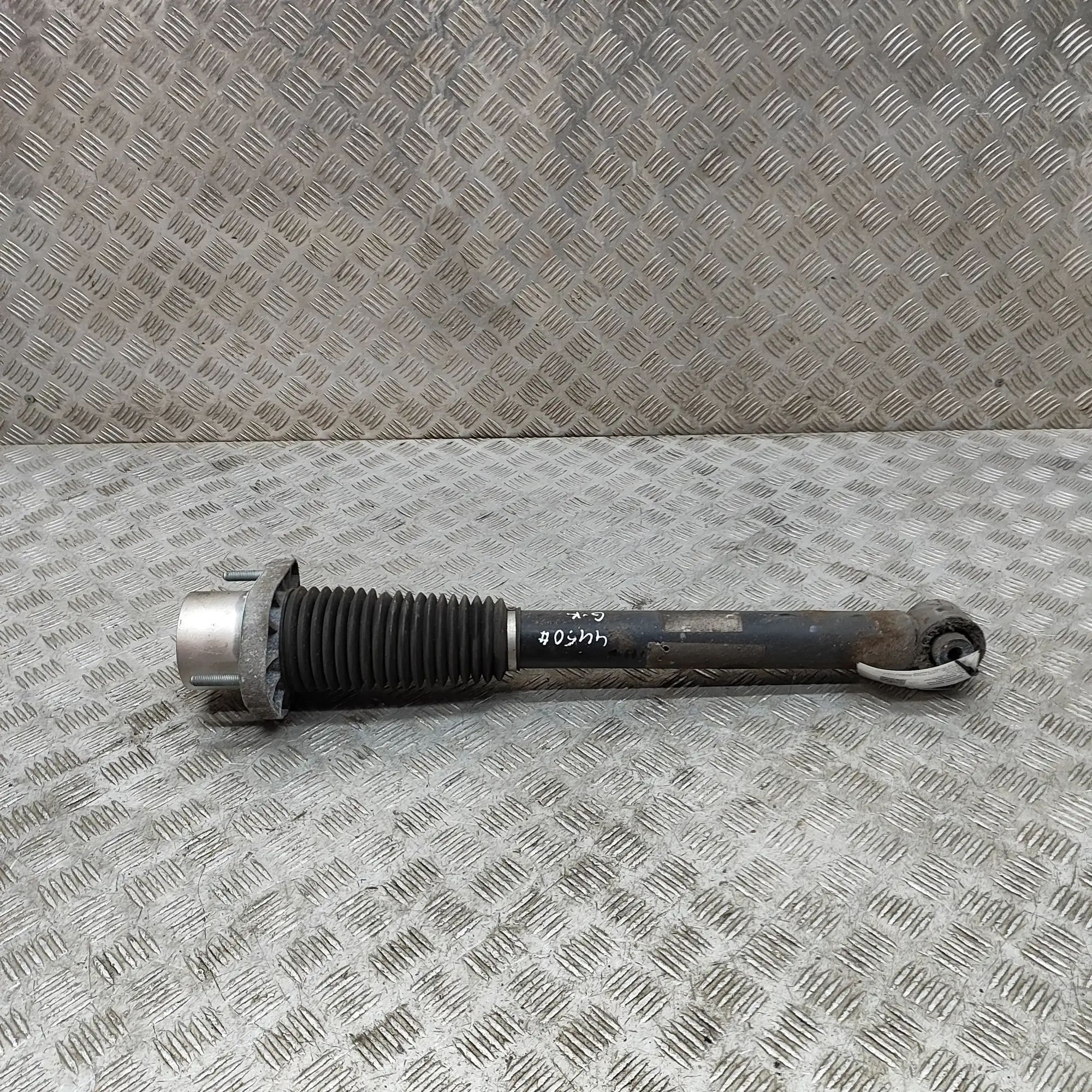 Land Rover Range Rover Sport (L494) Shock absorber — rear left Shock absorber — rear left — LAND ROVER RANGE R...