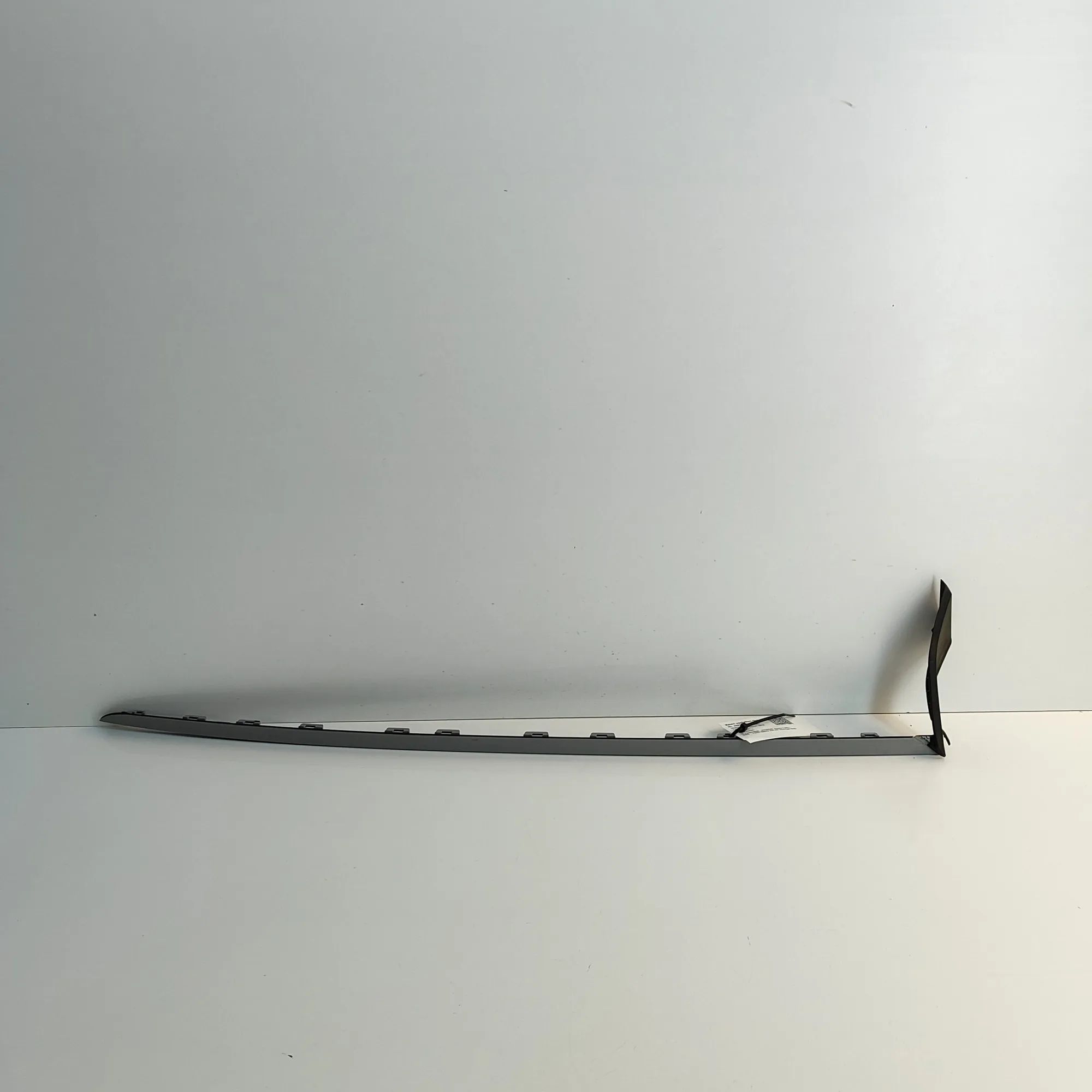 Hyundai Ioniq Windshield Right Vertical Trim Windshield Right Vertical Trim — HYUNDAI IONIQ ...