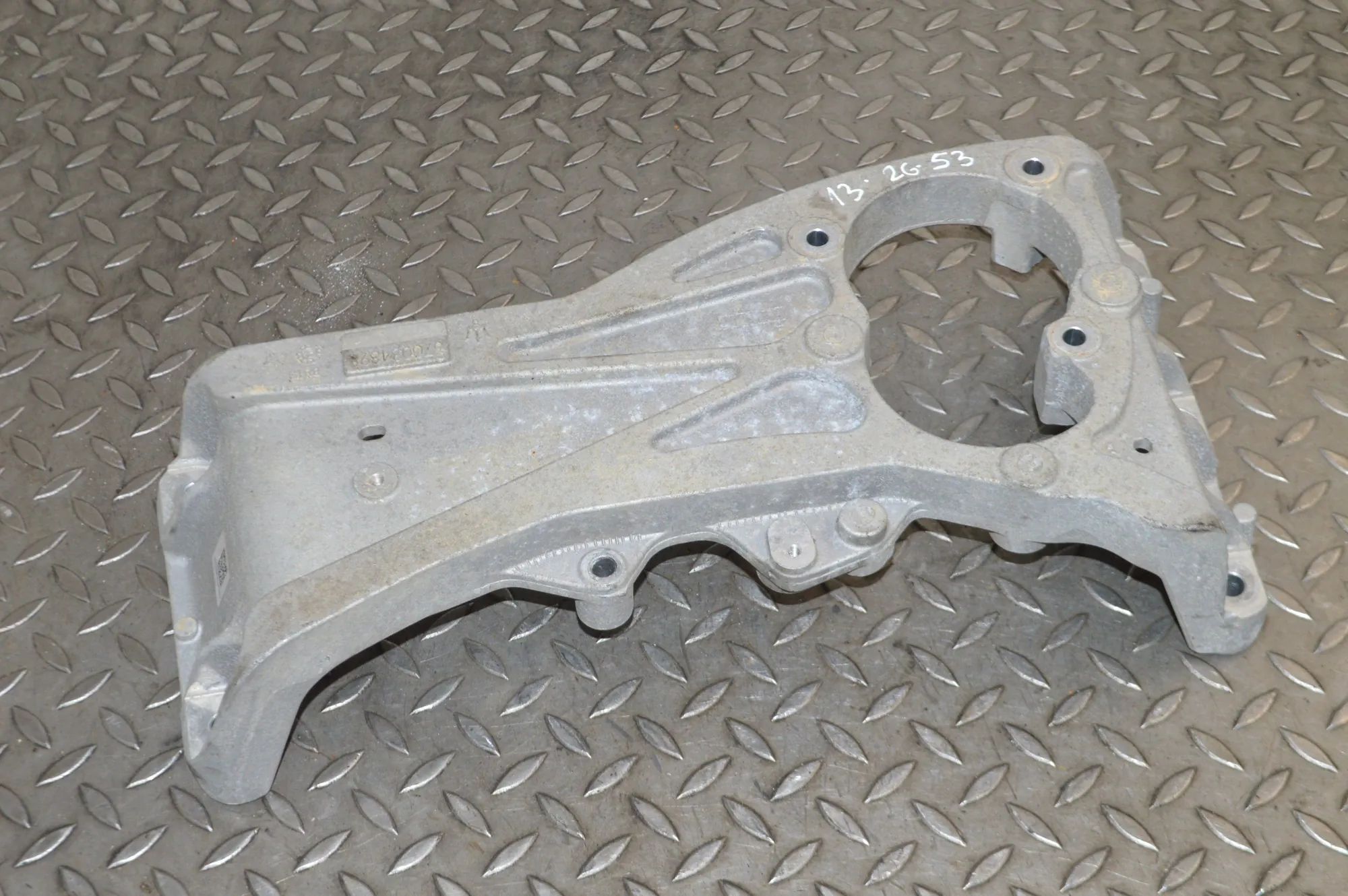Maserati Levante Gearbox Support Mount Bracket Gearbox Support Mount Bracket — MASERATI LEVANT...