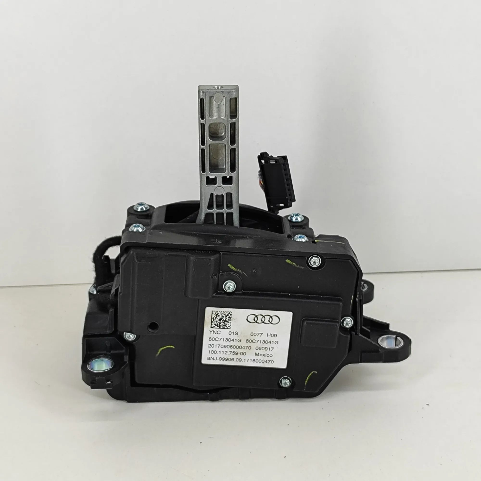 Audi Q5 (8R) Gear Shifting Mechanism Gear Shifting Mechanism — AUDI Q5 (FY) (2016-.....