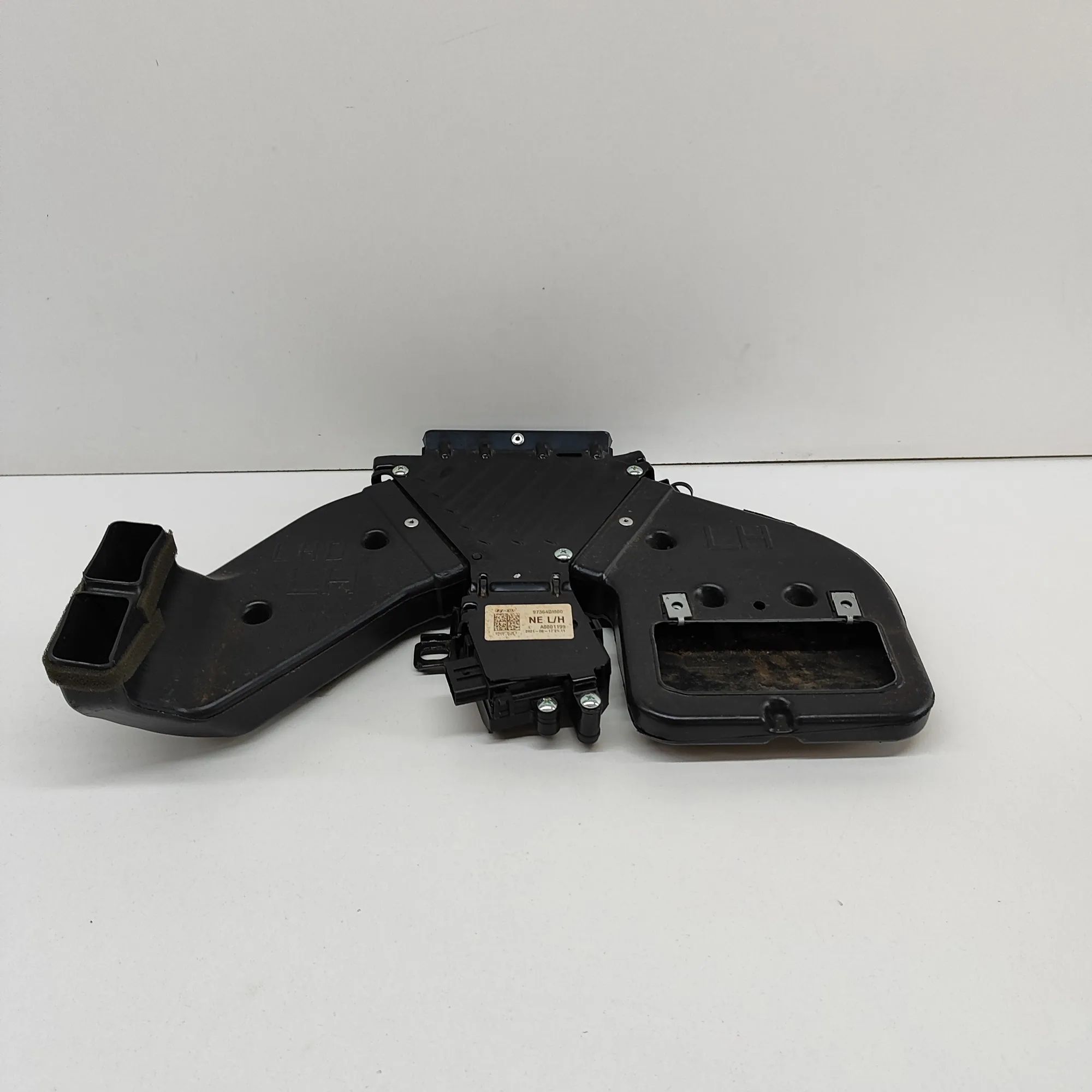 Hyundai Ioniq Air intake duct part Air intake duct part — HYUNDAI IONIQ (5 NE) (20...