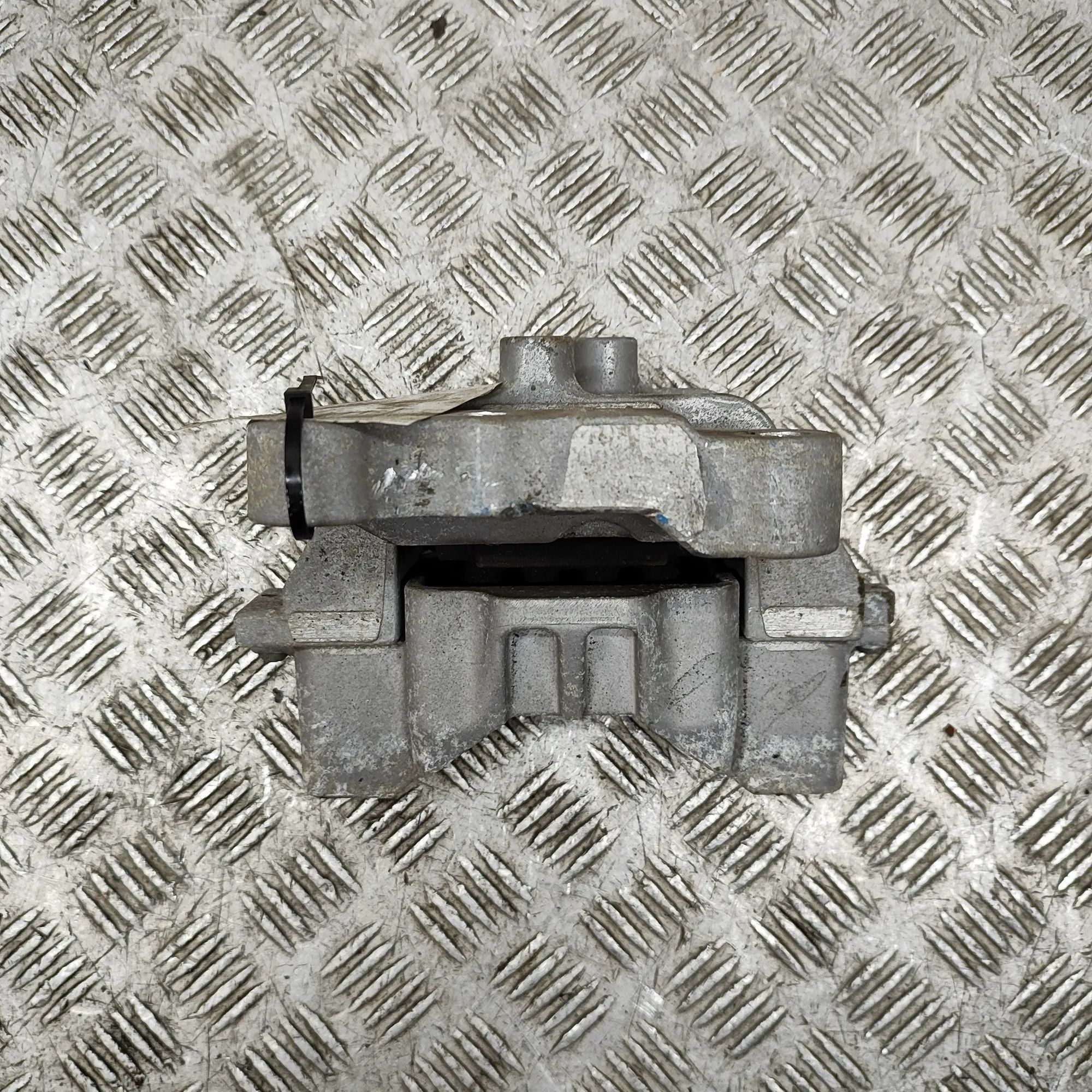 Mitsubishi Outlander Left Side Engine Mount Left Side Engine Mount — MITSUBISHI OUTLANDER (...