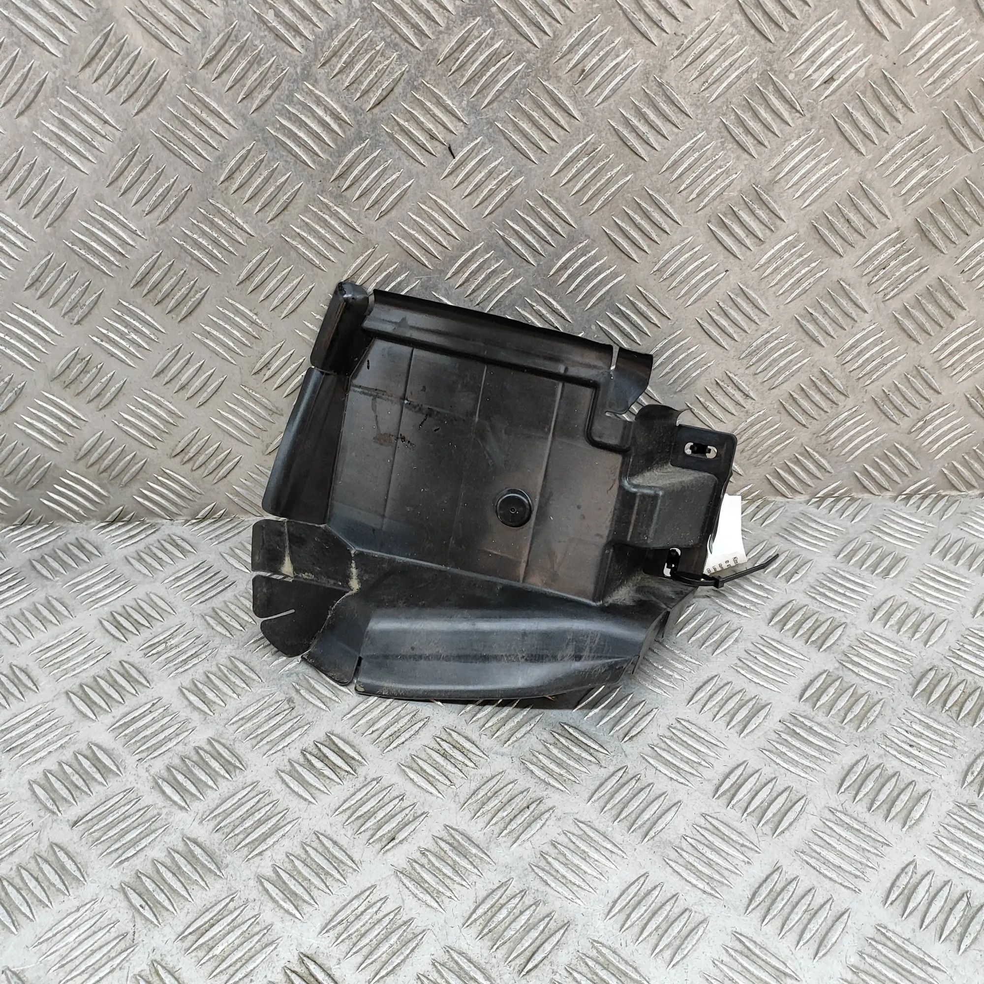 Lexus RX Radiator Air Guide Duct Radiator Air Guide Duct — LEXUS RX (_LA1_, _LH1...