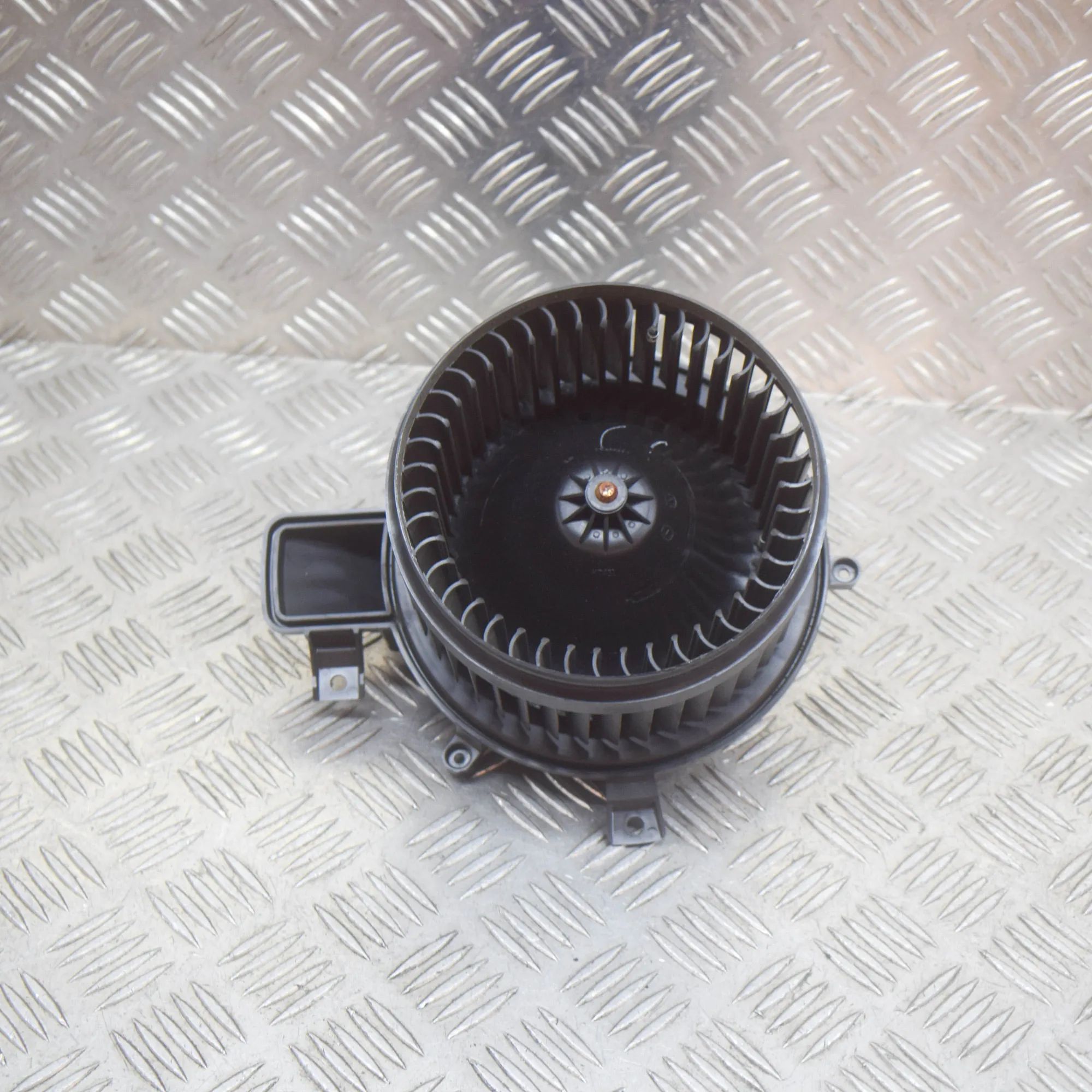 Maserati Quattroporte Heater Blower Fan Heater Blower Fan — MASERATI QUATTROPORTE (VI) ...