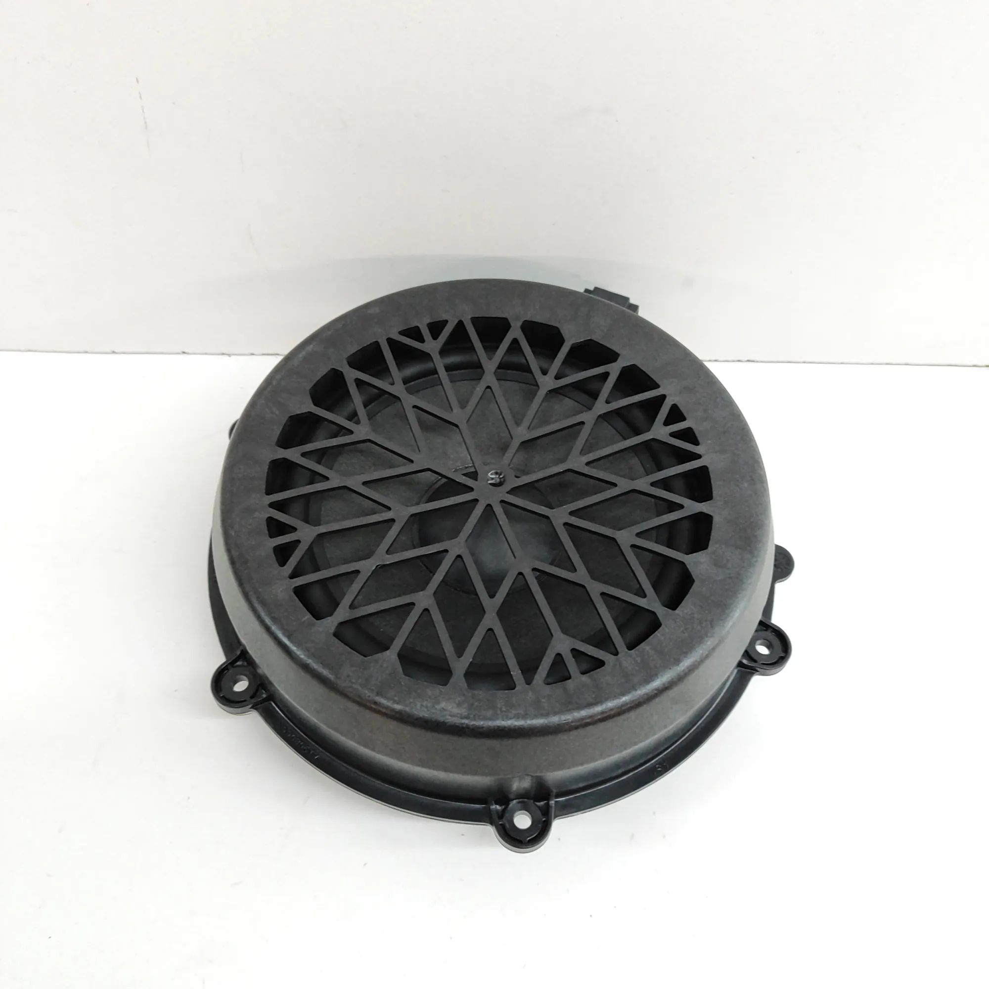 Porsche Cayenne Rear Right Door Speaker Rear Right Door Speaker — PORSCHE CAYENNE (9Y0/...