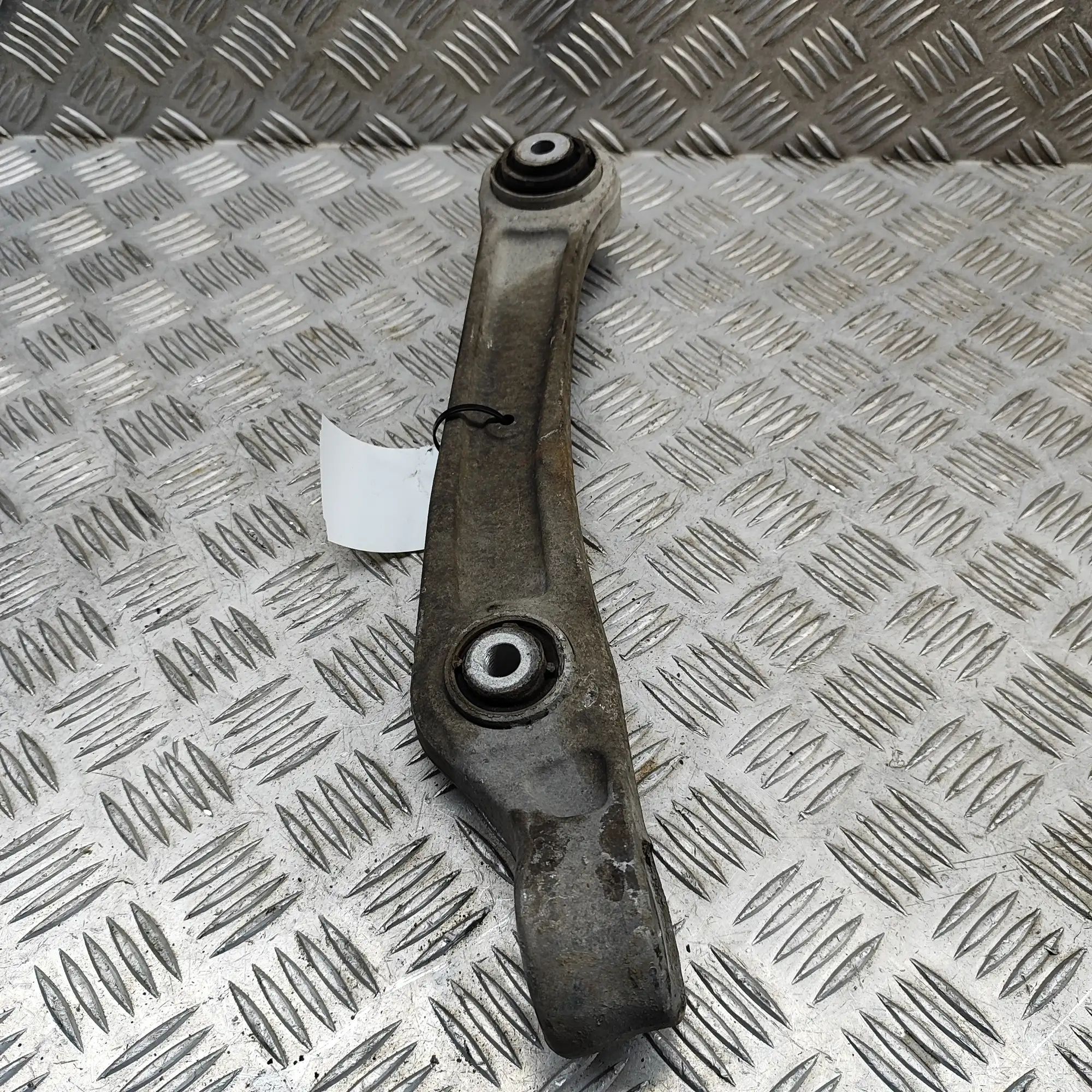 Audi Q5 (FY) Front Left Straight Control Arm Front Left Straight Control Arm — AUDI Q5 (FY) ...