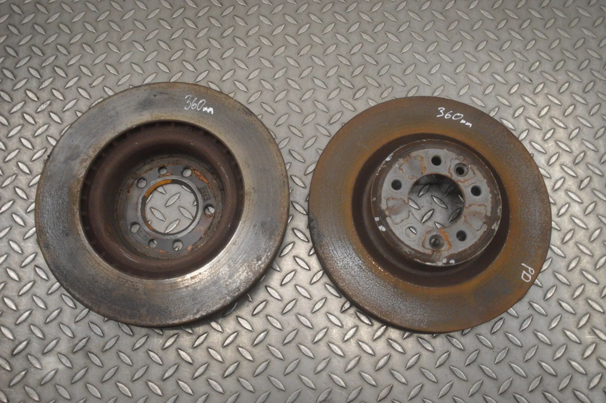 Land Rover Discovery Front Brake Disc Kit Front Brake Disc Kit — LAND ROVER DISCOVERY (V ...