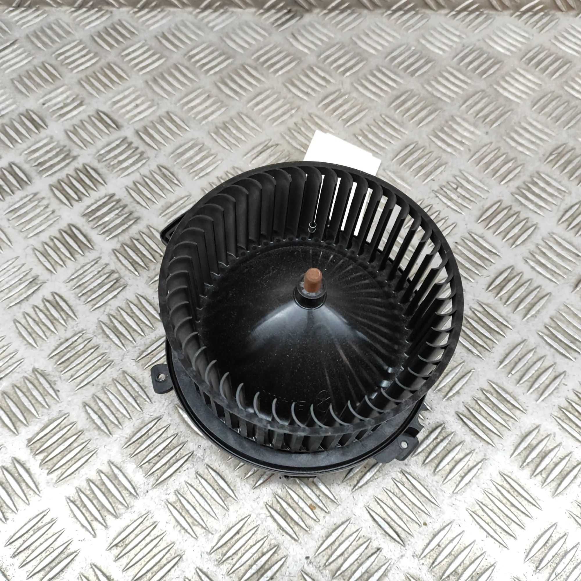 Audi Q5 (FY) Heater Blower Fan Heater Blower Fan — AUDI Q5 (FY) (2016-...) — 4...
