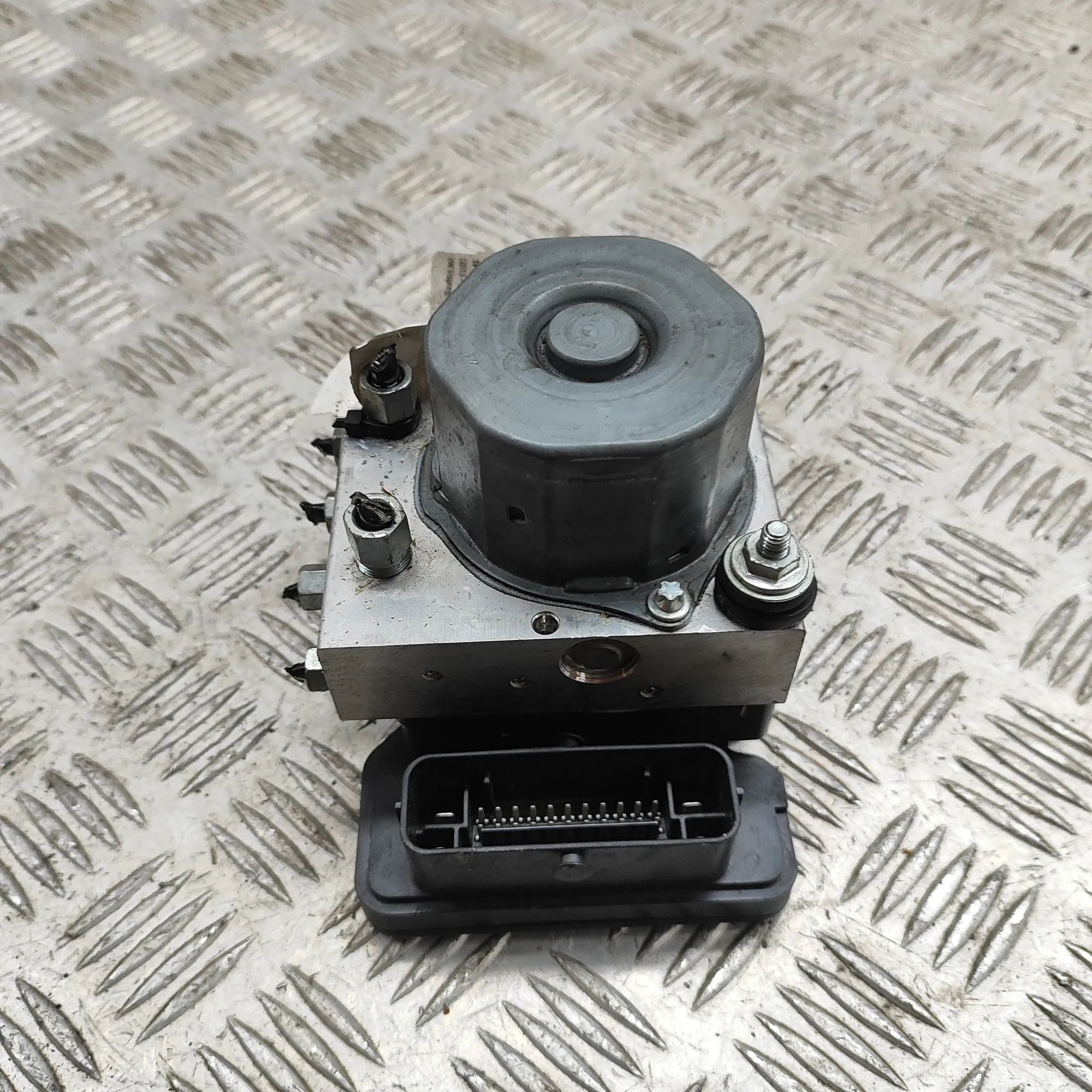 Nissan Qashqai (J11) ABS hydraulic pump ABS Pump — NISSAN QASHQAI (II J11, J11_) (2013-...