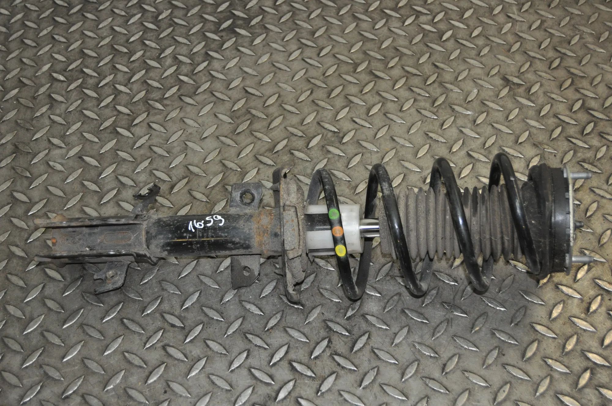 Ford Fiesta Shock absorber — front right Shock absorber — front right — FORD FIESTA (VI)...