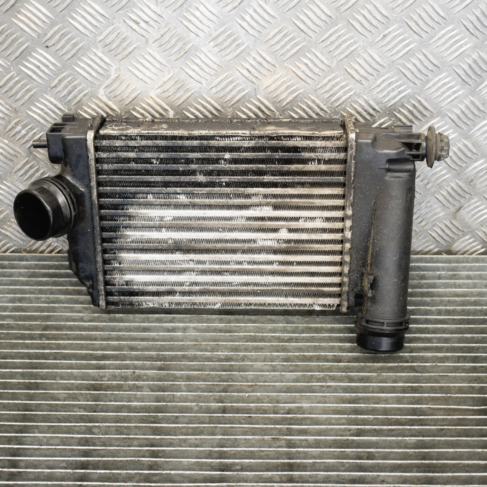 Nissan Qashqai (J11) Intercooler radiator Intercooler radiator — NISSAN QASHQAI (II J11, ...