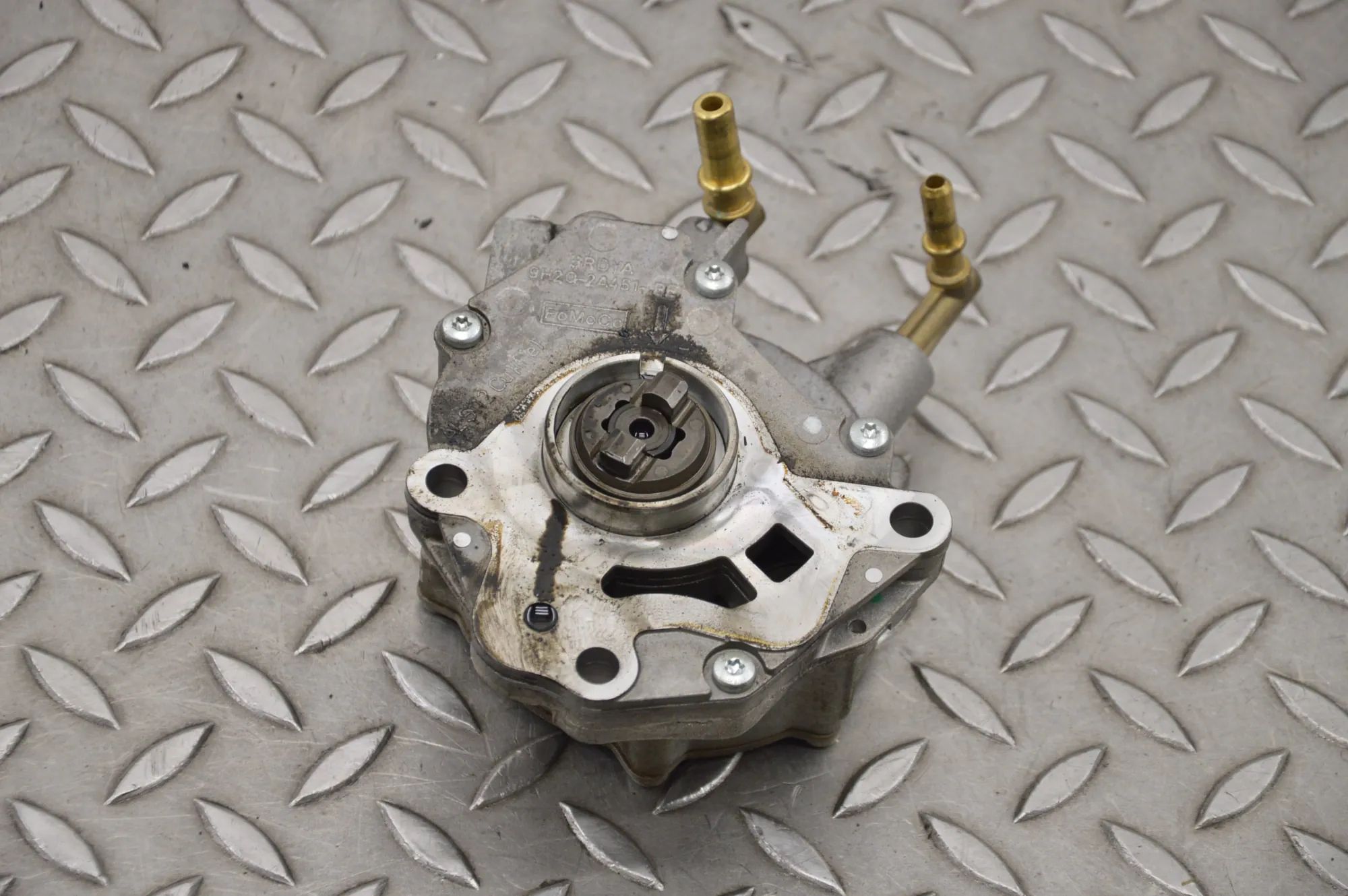 Land Rover Range Rover Sport (L494) Alipaine pumpu Vacuum Pump — LAND ROVER RANGE ROVER SPORT (II ...