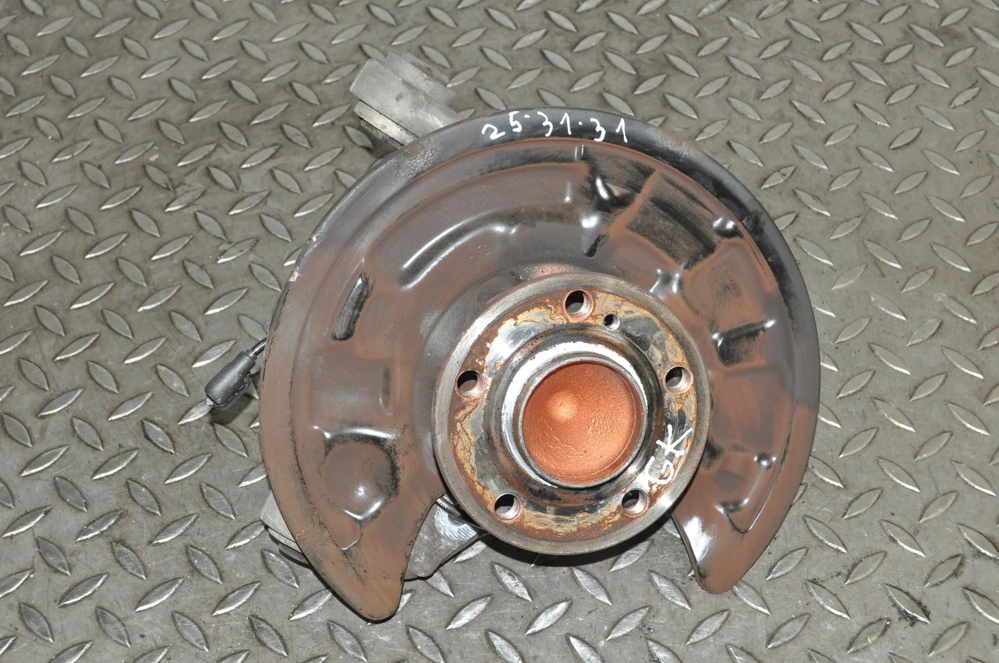 Mercedes-Benz GLA (X156) Rear Left Wheel Hub Spindle Rear Left Wheel Hub Spindle — MERCEDES BENZ GLA...