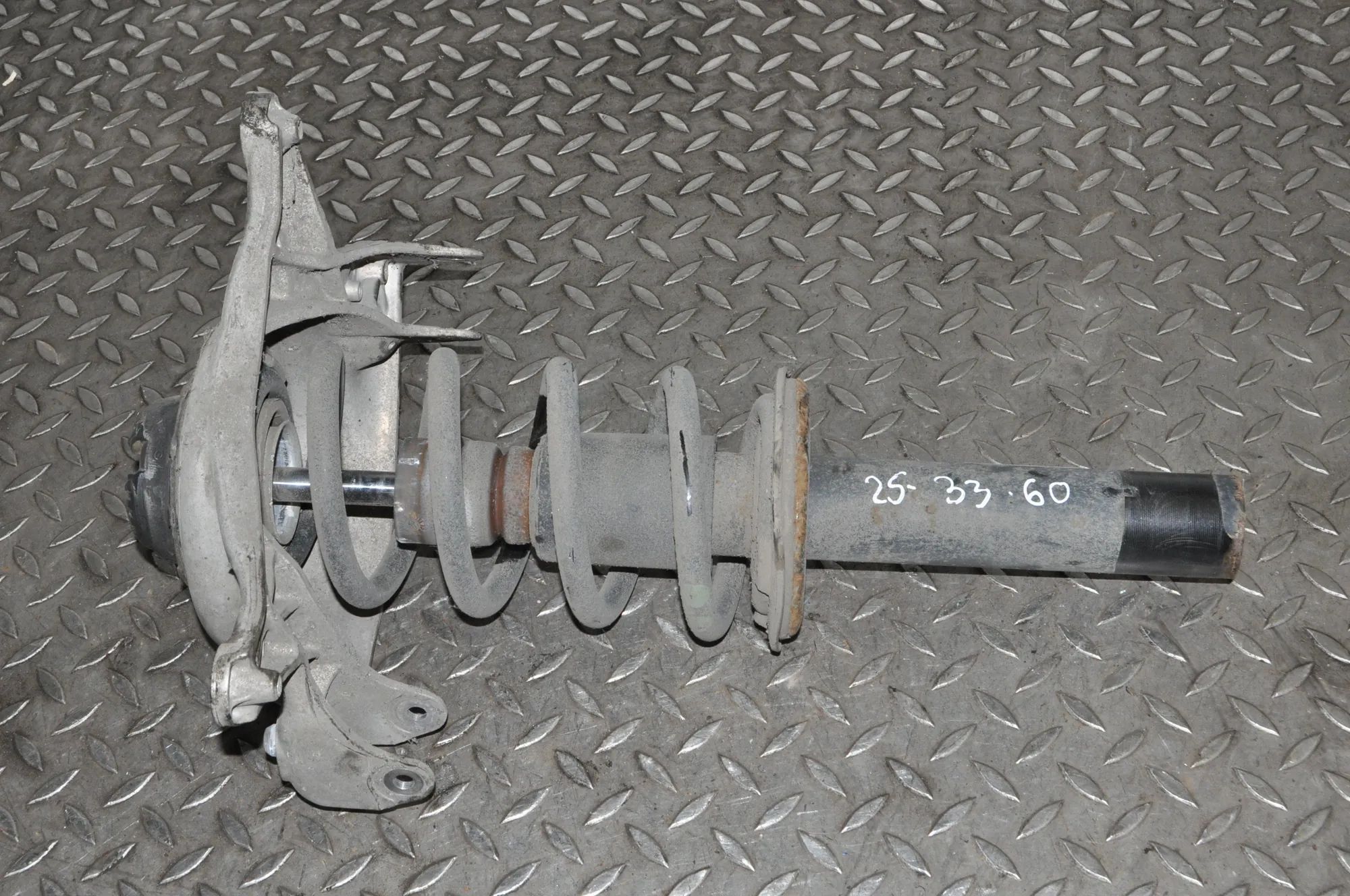 Audi Q5 (8R) Shock absorber — front left Shock absorber — front left — AUDI Q5 (8R) (200...