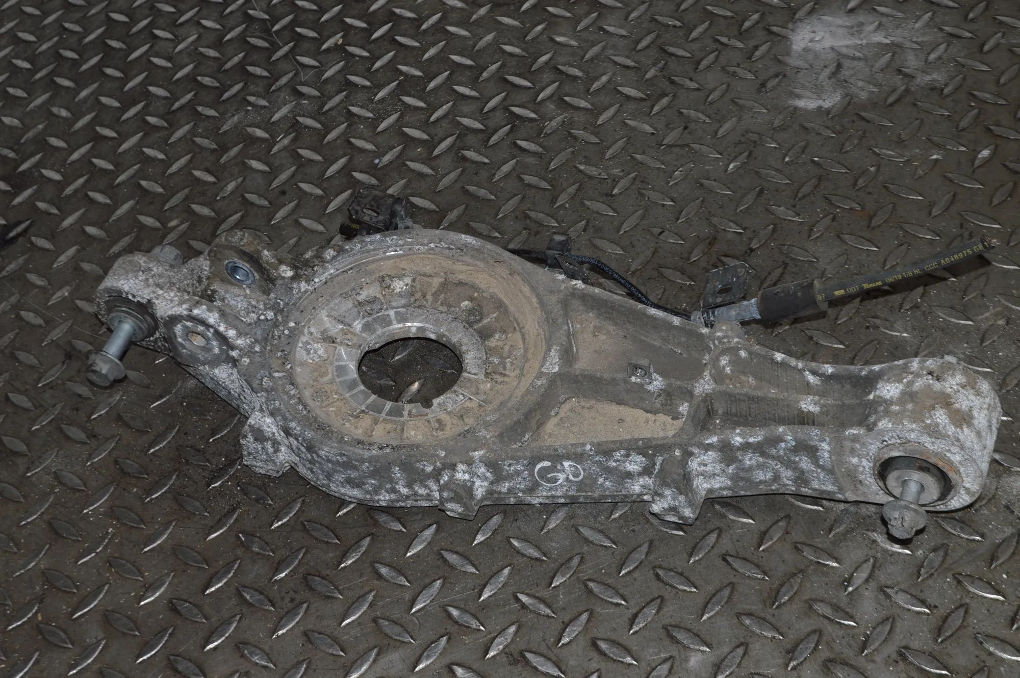 Maserati Levante Rear Right Lower Control Arm Rear Right Lower Control Arm — MASERATI LEVANTE...