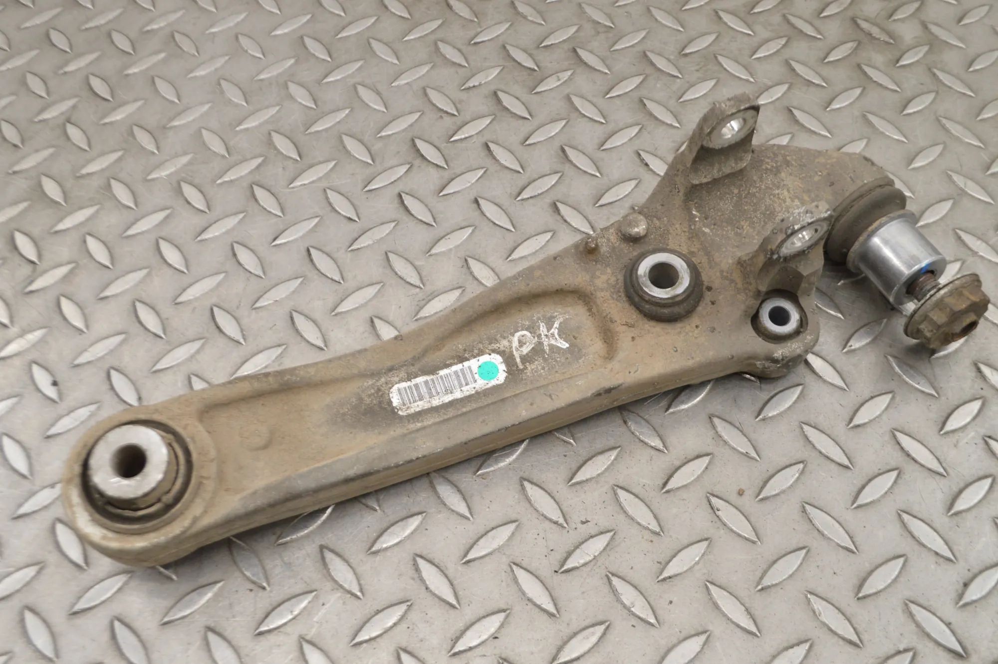 Jaguar XE Front Left Straight Control Arm Front Left Straight Control Arm — JAGUAR XE (X7...