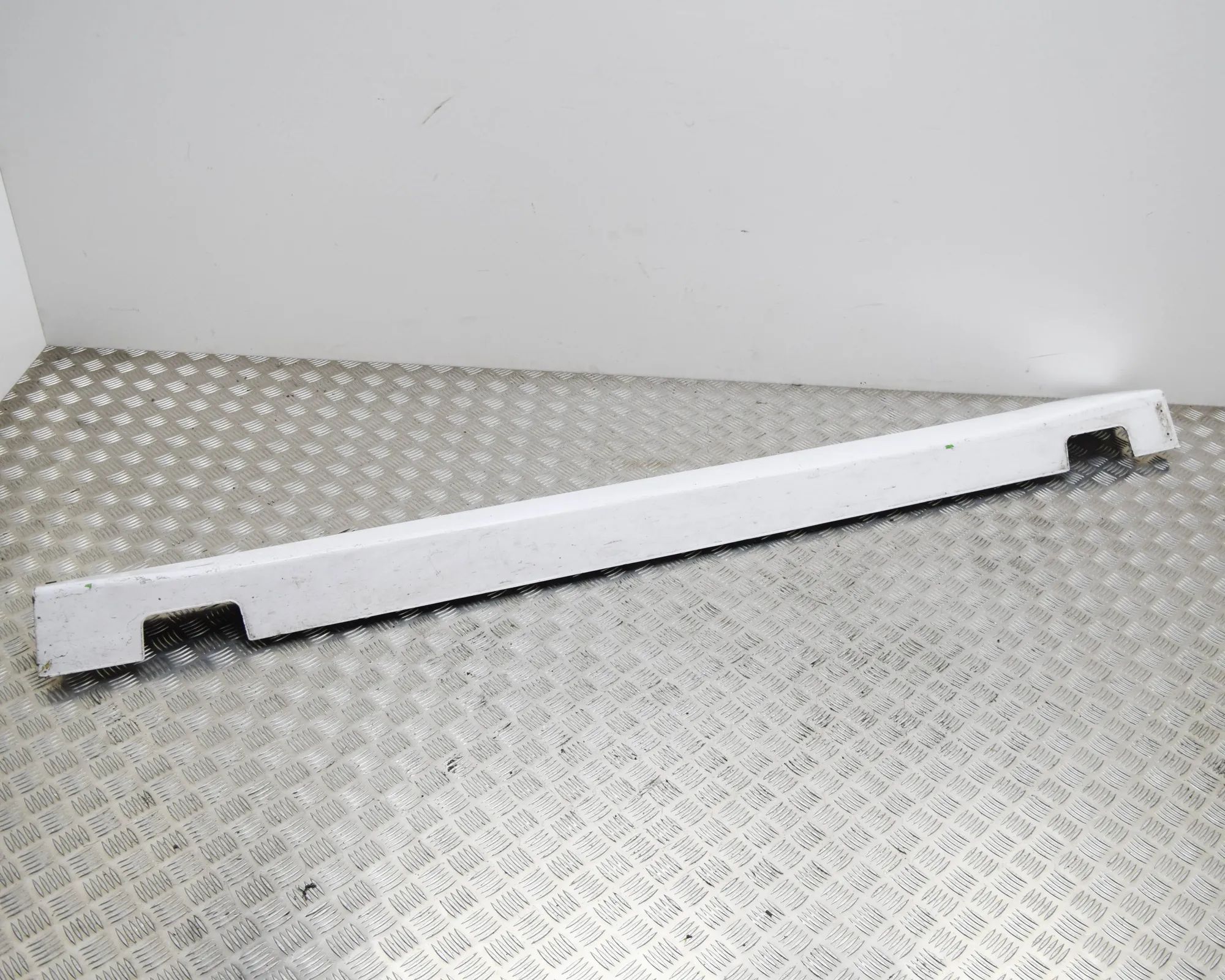 Hyundai Ioniq Left Side Plastic Sideskirt Cover Left Side Plastic Sideskirt Cover — HYUNDAI ION...