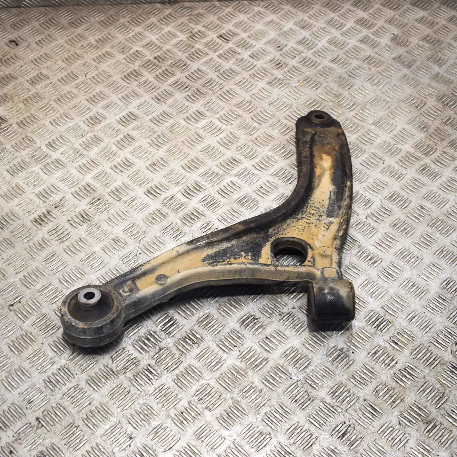 Renault Master Front Right Lower Control Arm Front Right Lower Control Arm — RENAULT MASTER ...