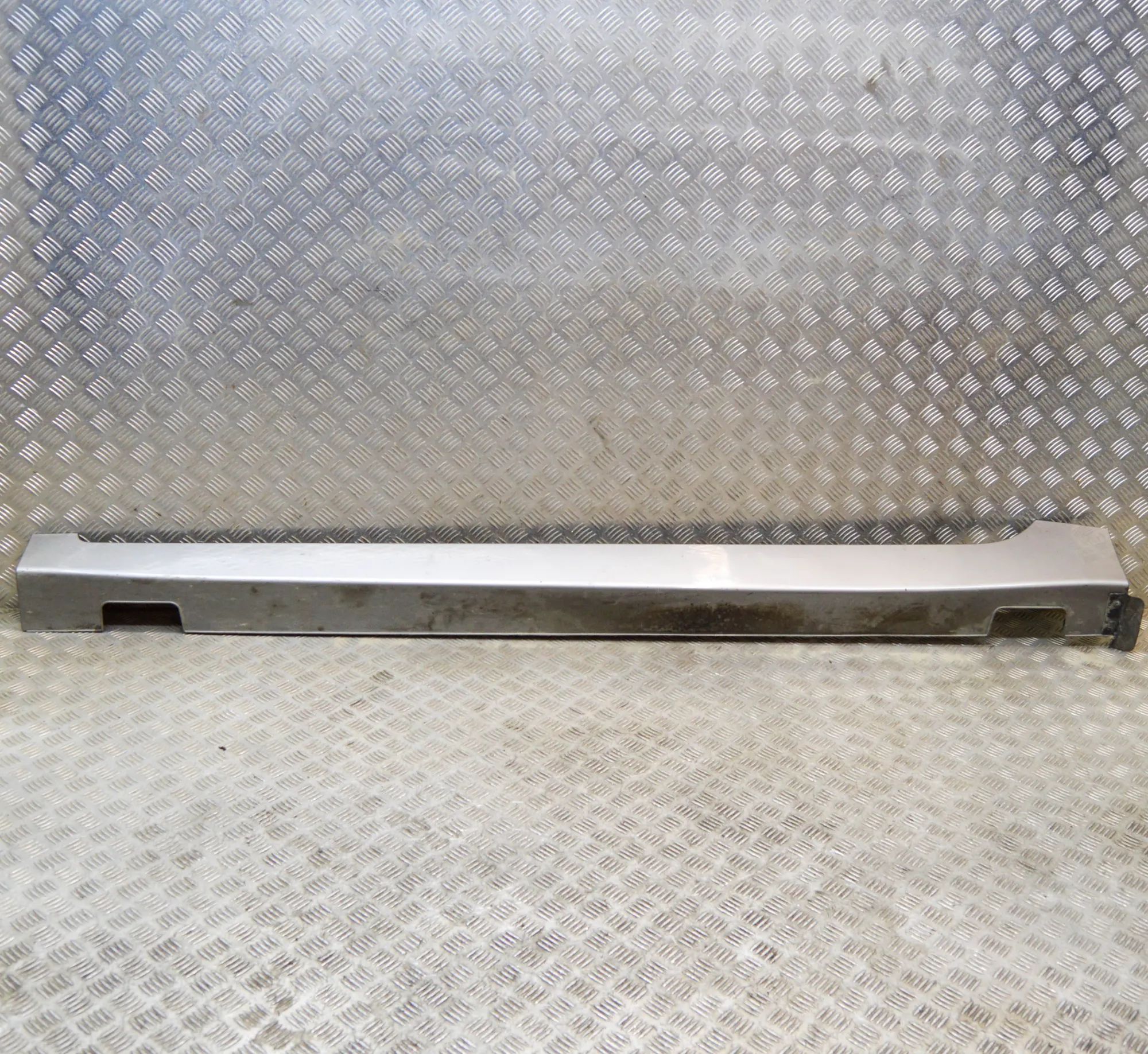Hyundai Ioniq Left Side Plastic Sideskirt Cover Left Side Plastic Sideskirt Cover — HYUNDAI ION...