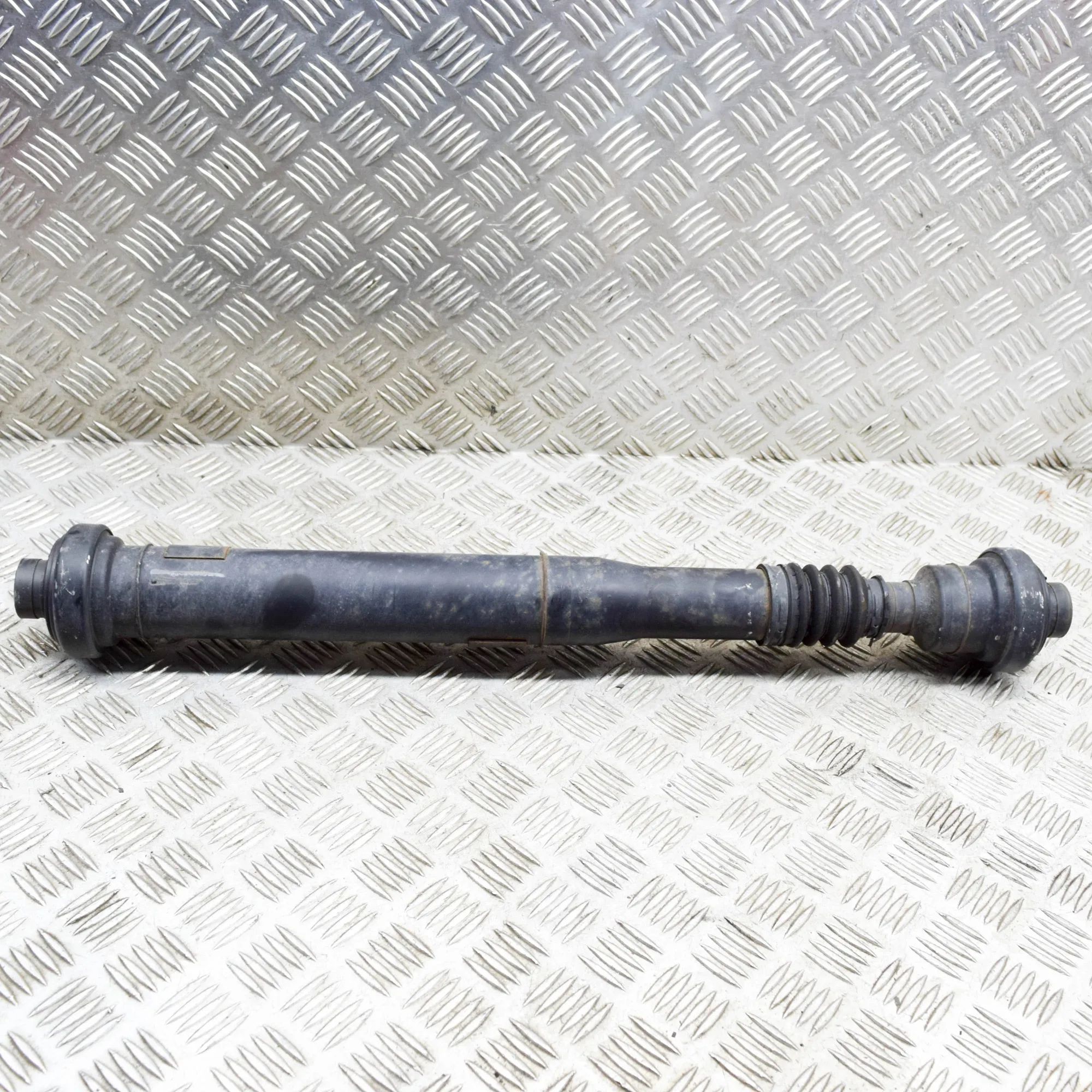 Porsche Cayenne Gearbox Short Propshaft Gearbox Short Propshaft — PORSCHE CAYENNE (92A)...