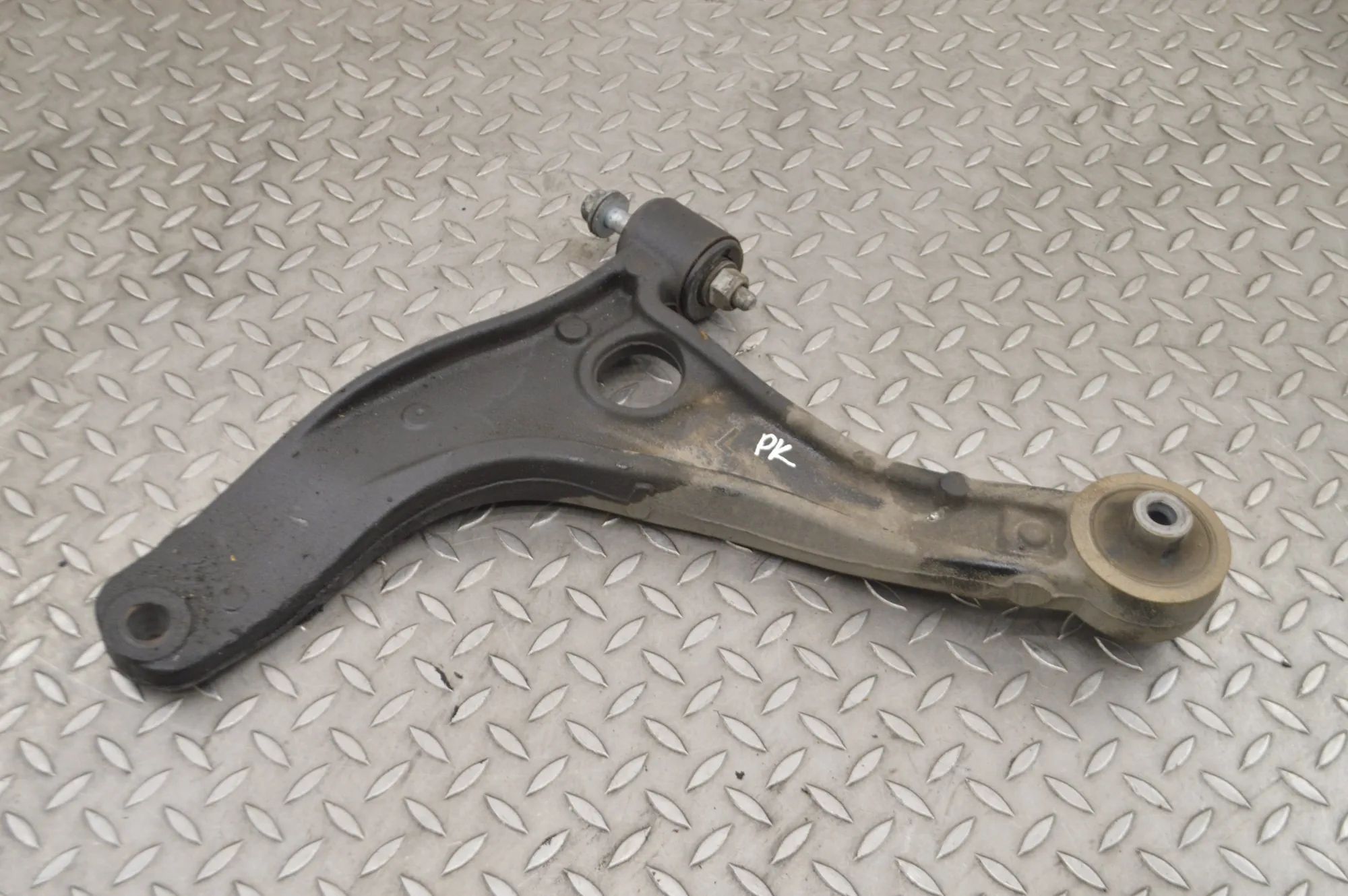 Renault Master Front Left Lower Control Arm Front Left Lower Control Arm — RENAULT MASTER (...
