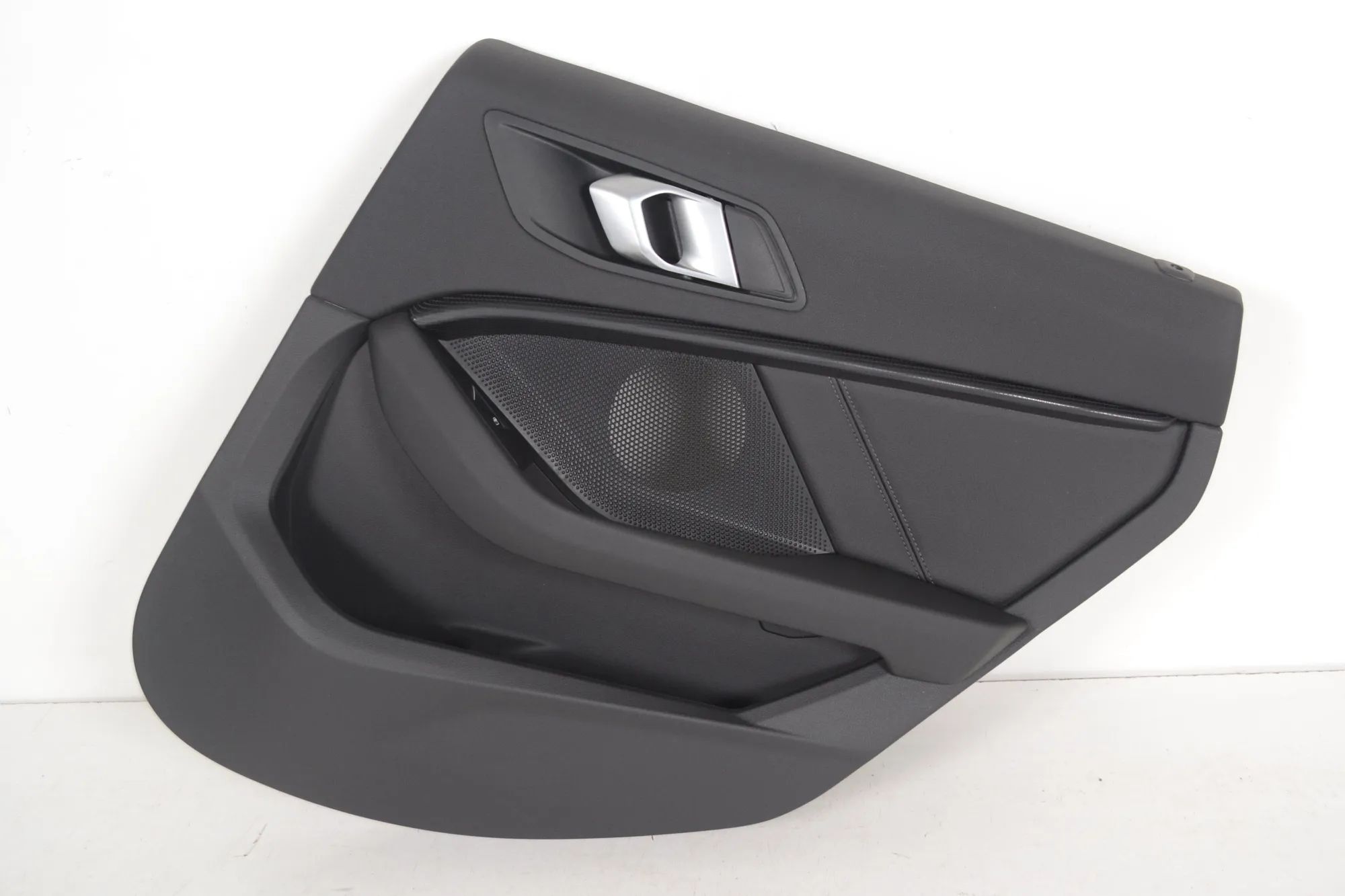 BMW 2 (F44) Rear Right Door Panel Rear Right Door Panel — BMW 2 SERIES (Gran Coup...