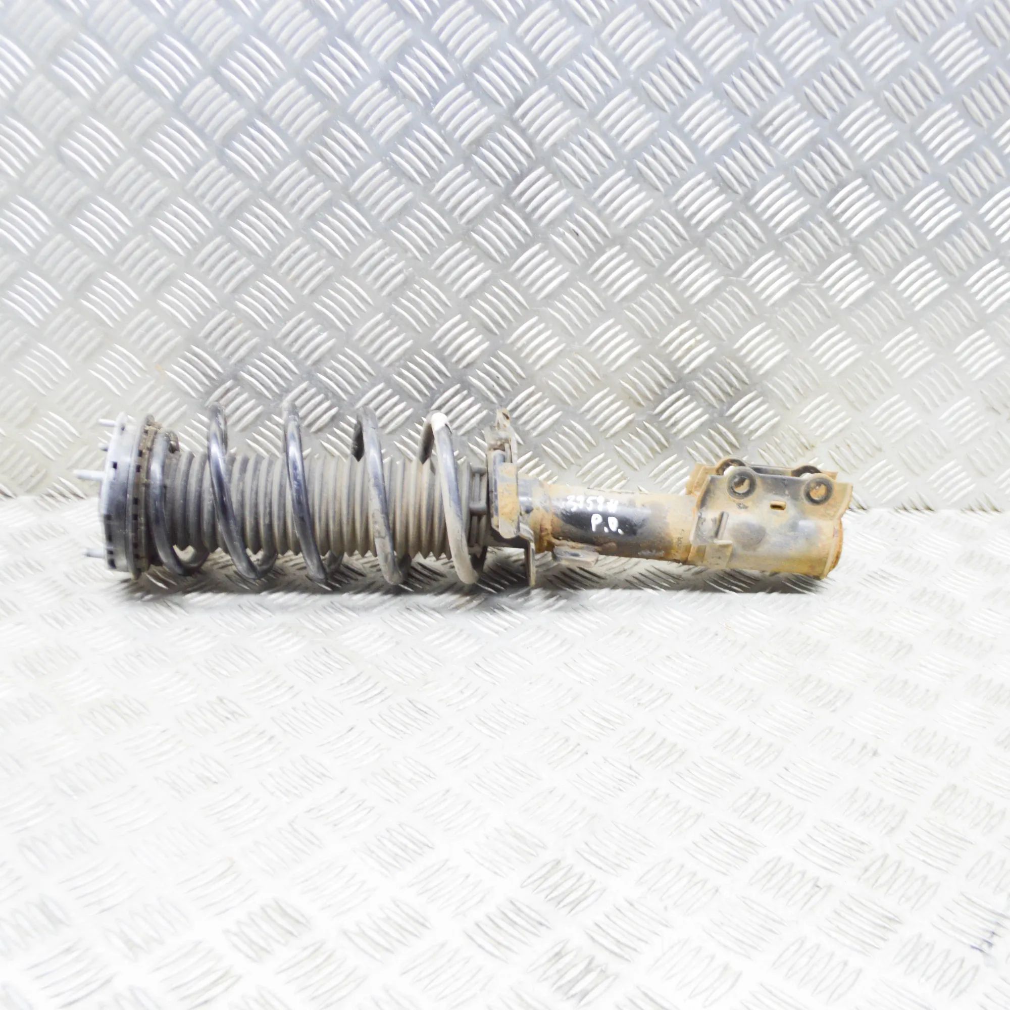 Ford Fiesta Shock absorber — front right Shock absorber — front right — FORD FIESTA (VII...
