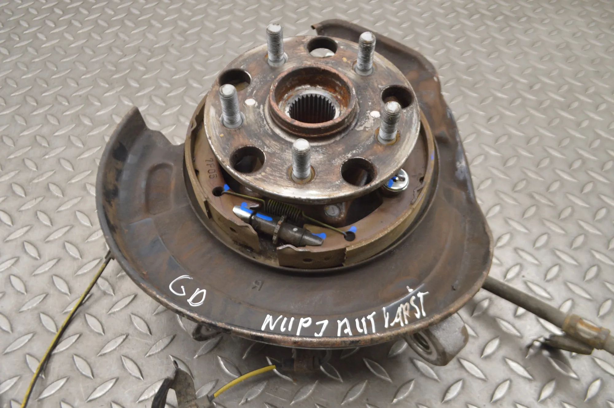 Lexus RC Rear Right Wheel Hub Rear Right Wheel Hub — LEXUS RC (_C1_) (2014-.....