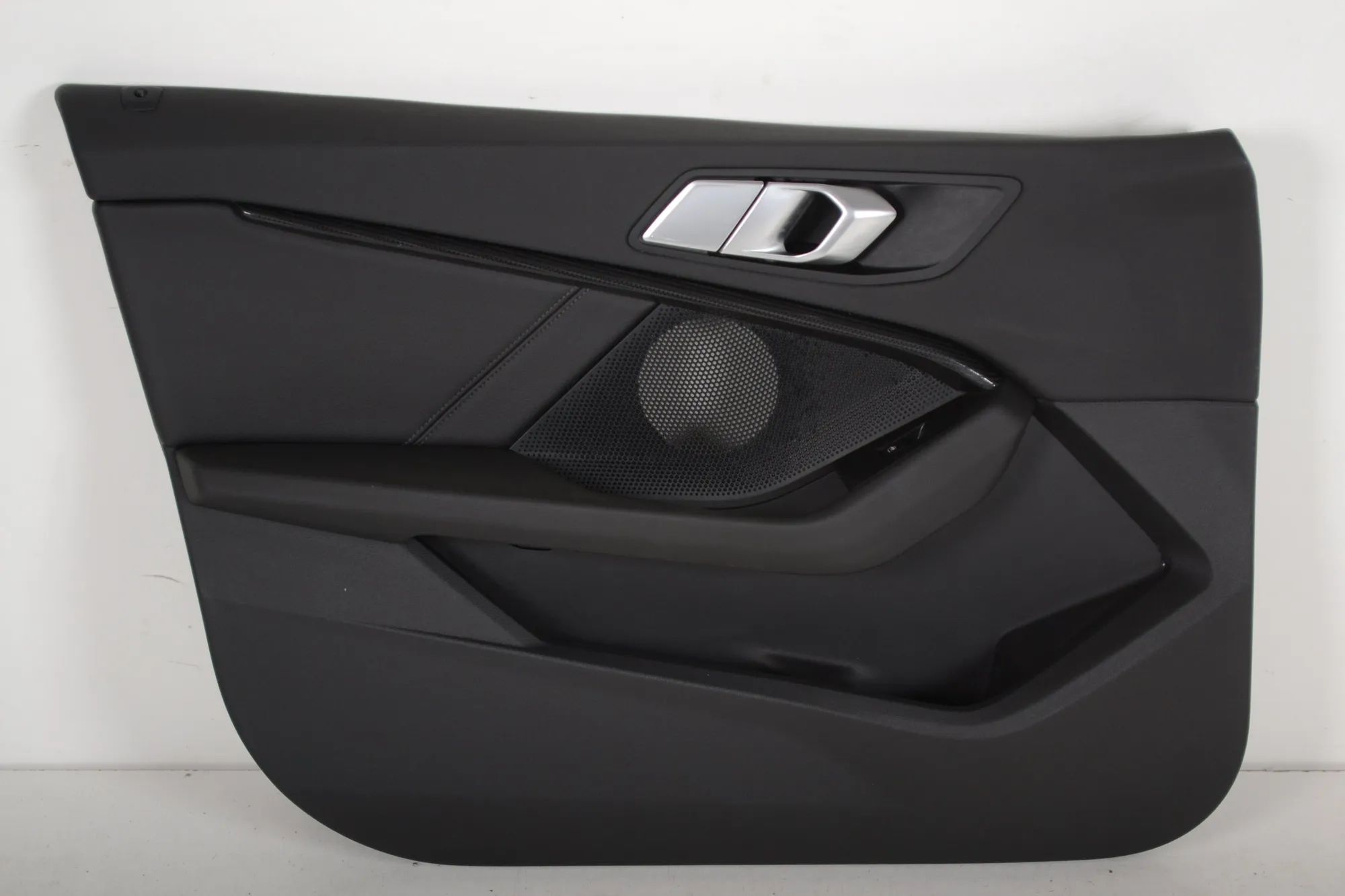 BMW 2 (F44) Front Left Door Panel Front Left Door Panel — BMW 2 SERIES (Gran Coup...