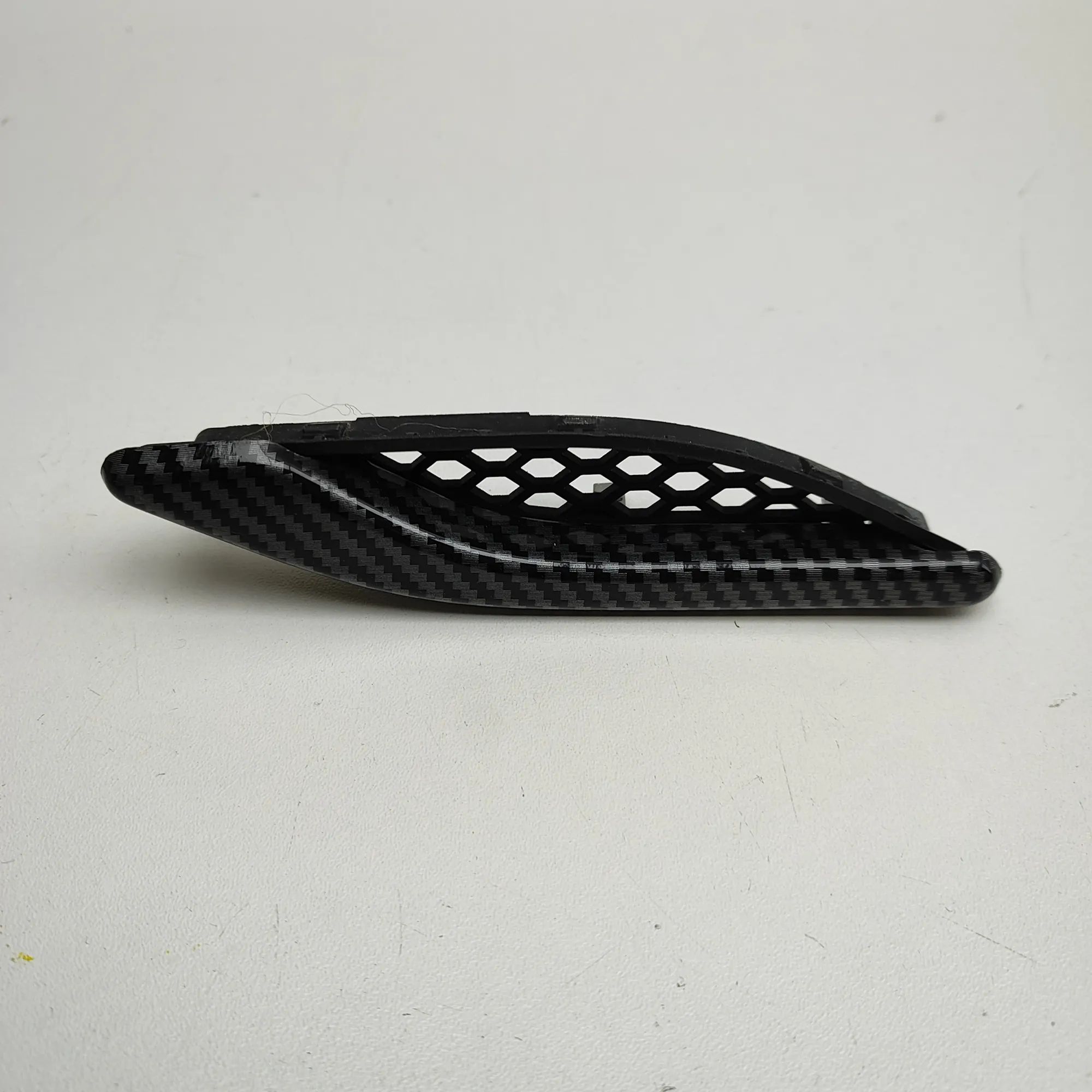 Maserati Ghibli Fender moulding — front left Fender moulding — front left — MASERATI GHIBLI ...