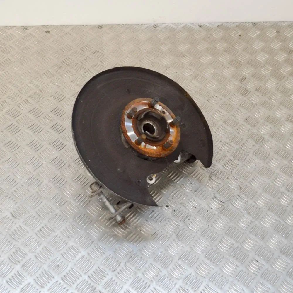 Land Rover Range Rover Evoque Rear Right Wheel Hub Rear Right Wheel Hub — LAND ROVER RANGE ROVER E...