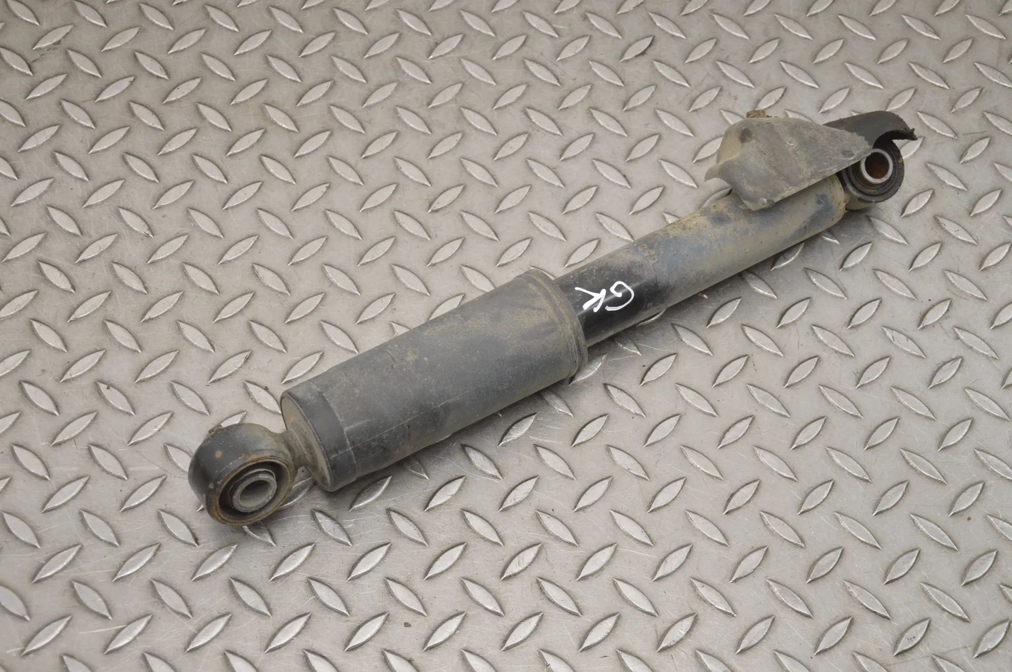 Hyundai Santa Fe Shock absorber — rear left Shock absorber — rear left — HYUNDAI SANTA (FÉ ...