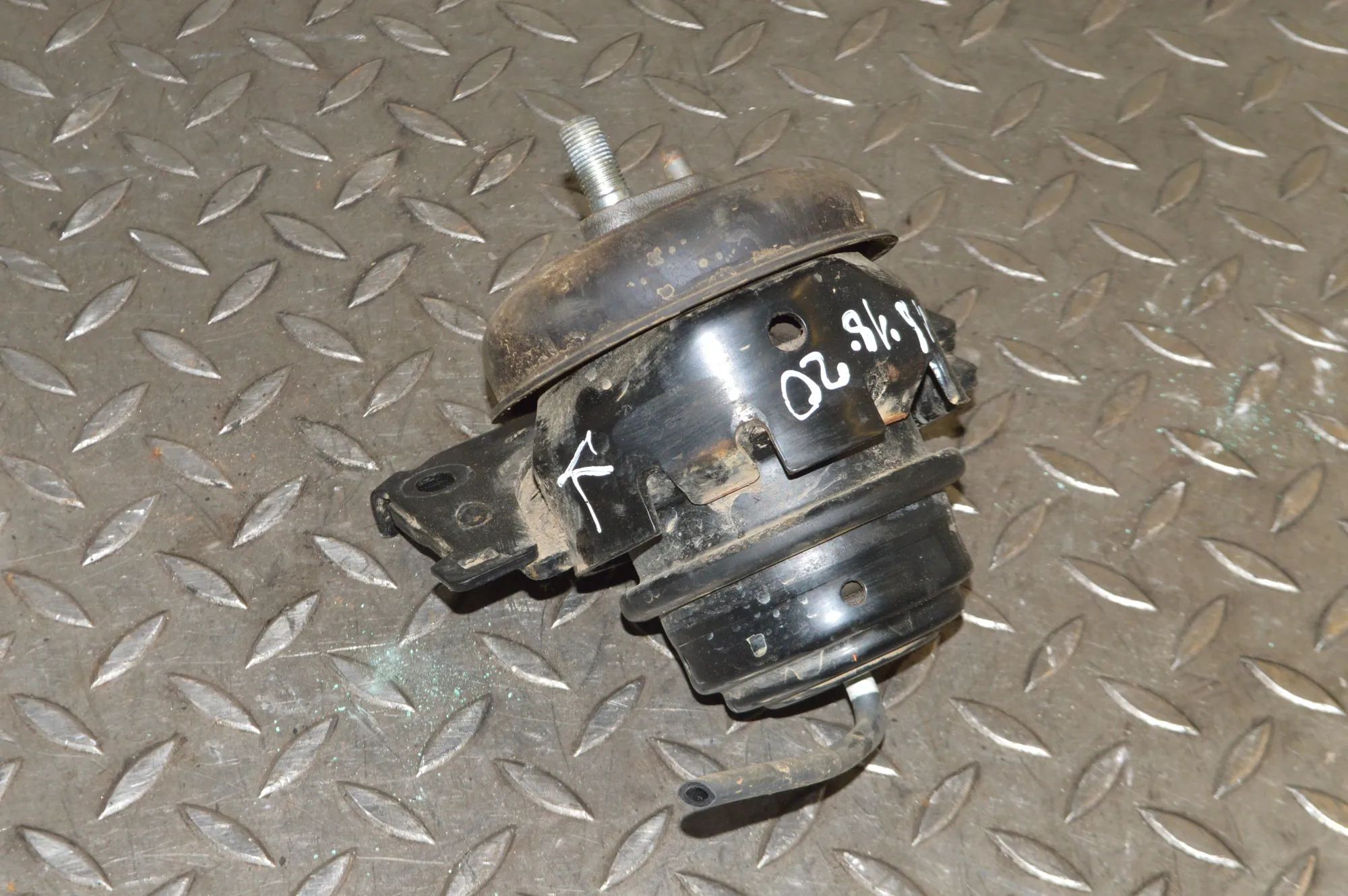 Toyota Land Cruiser 150 Left Side Engine Mount Left Side Engine Mount — TOYOTA LAND CRUISER (_...
