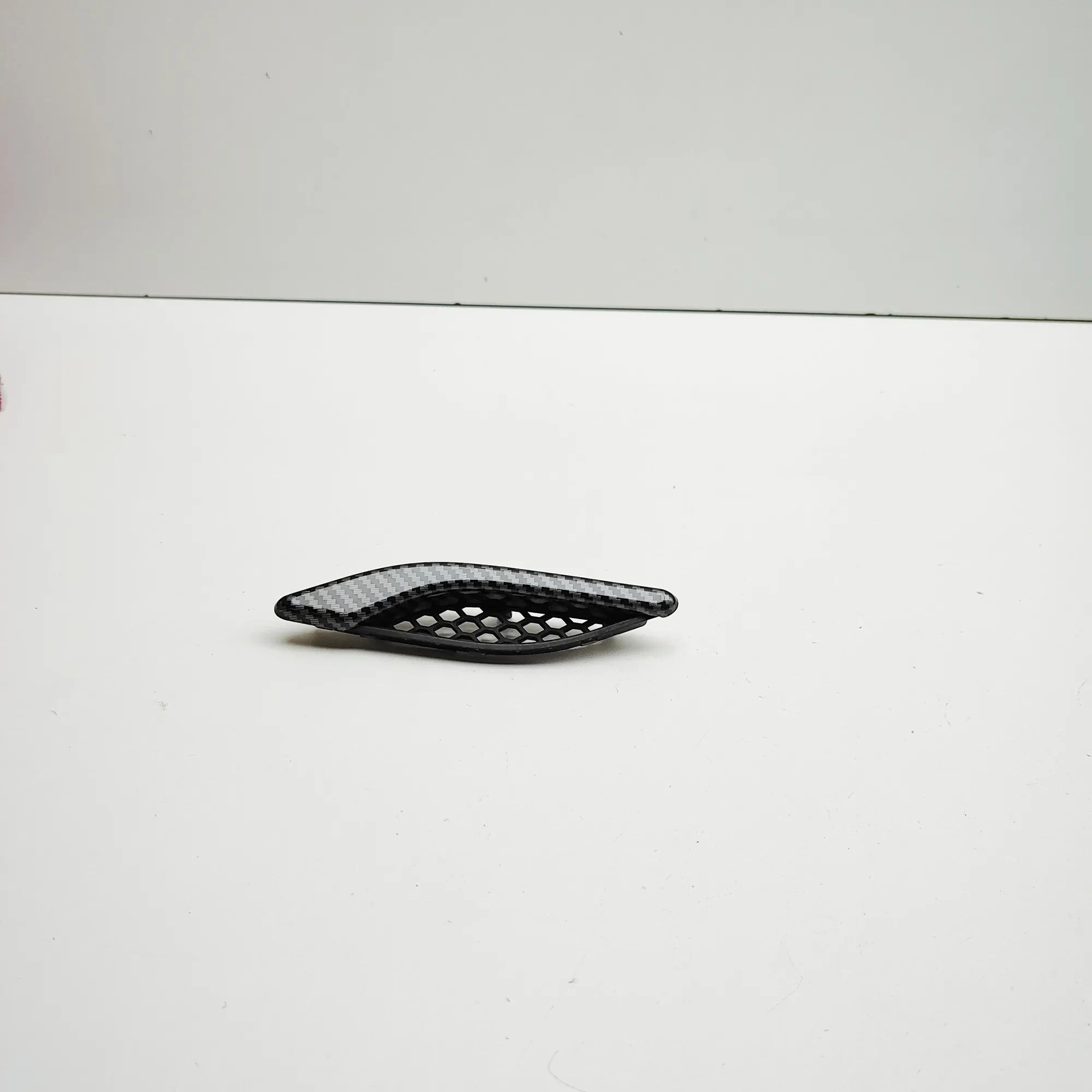 Maserati Ghibli Fender moulding — front right Fender moulding — front right — MASERATI GHIBLI...