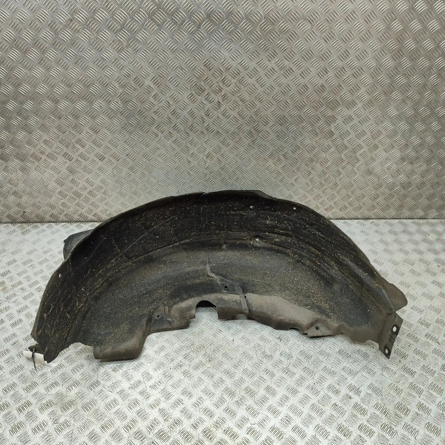 Land Rover Discovery Rear Right Arch Liner Rear Right Arch Liner — LAND ROVER DISCOVERY (V...