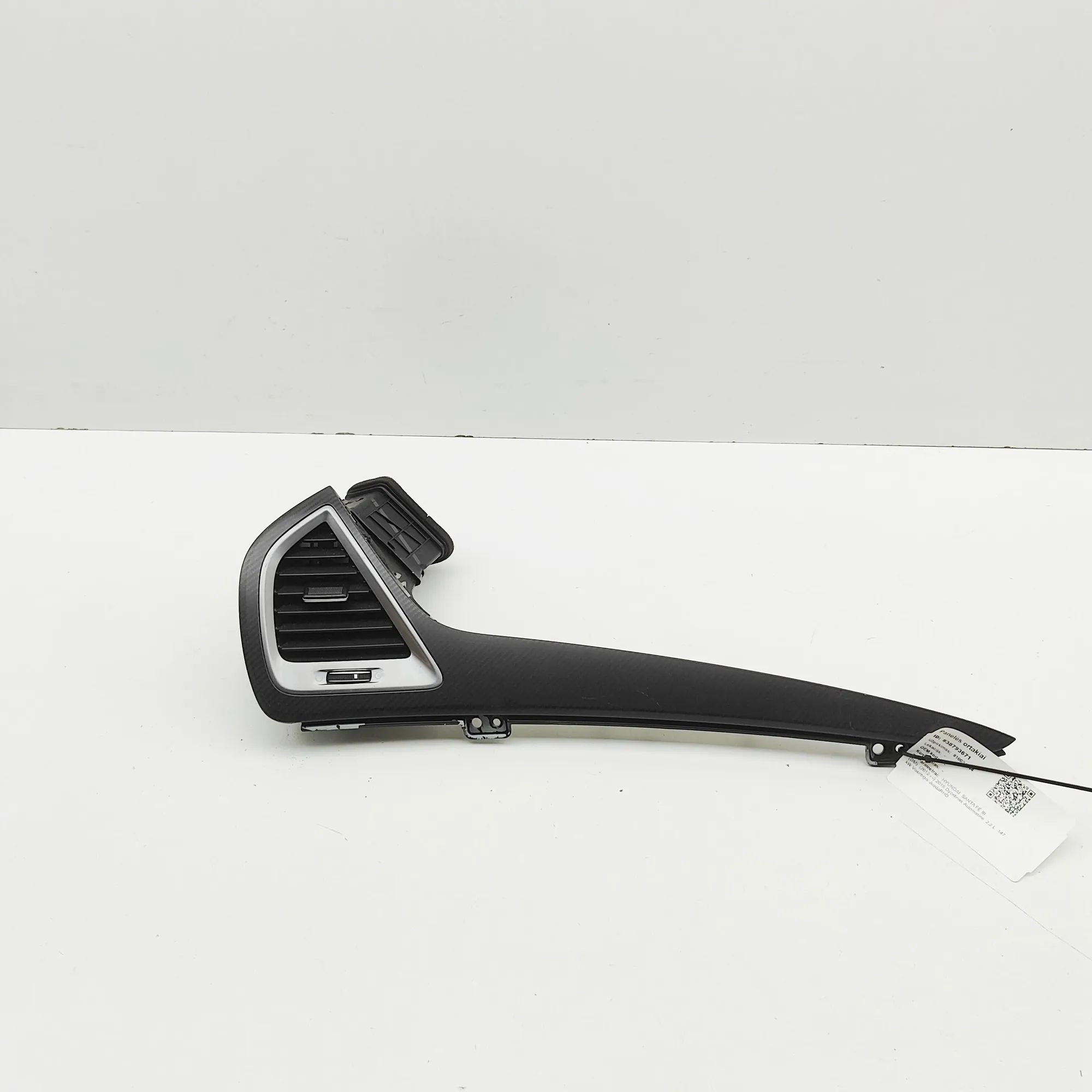 Hyundai Santa Fe Dashboard Trim Dashboard trim — HYUNDAI SANTA (FÉ III DM) (201...