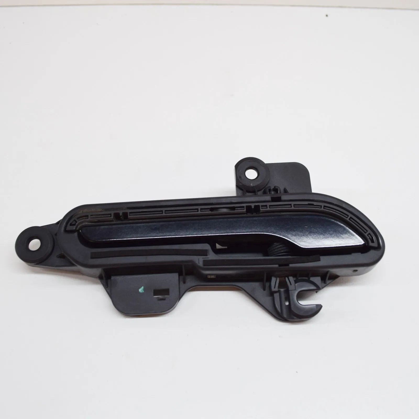 Tesla Model Y Exterior door handle — front right Exterior door handle — front right — TESLA MODE...